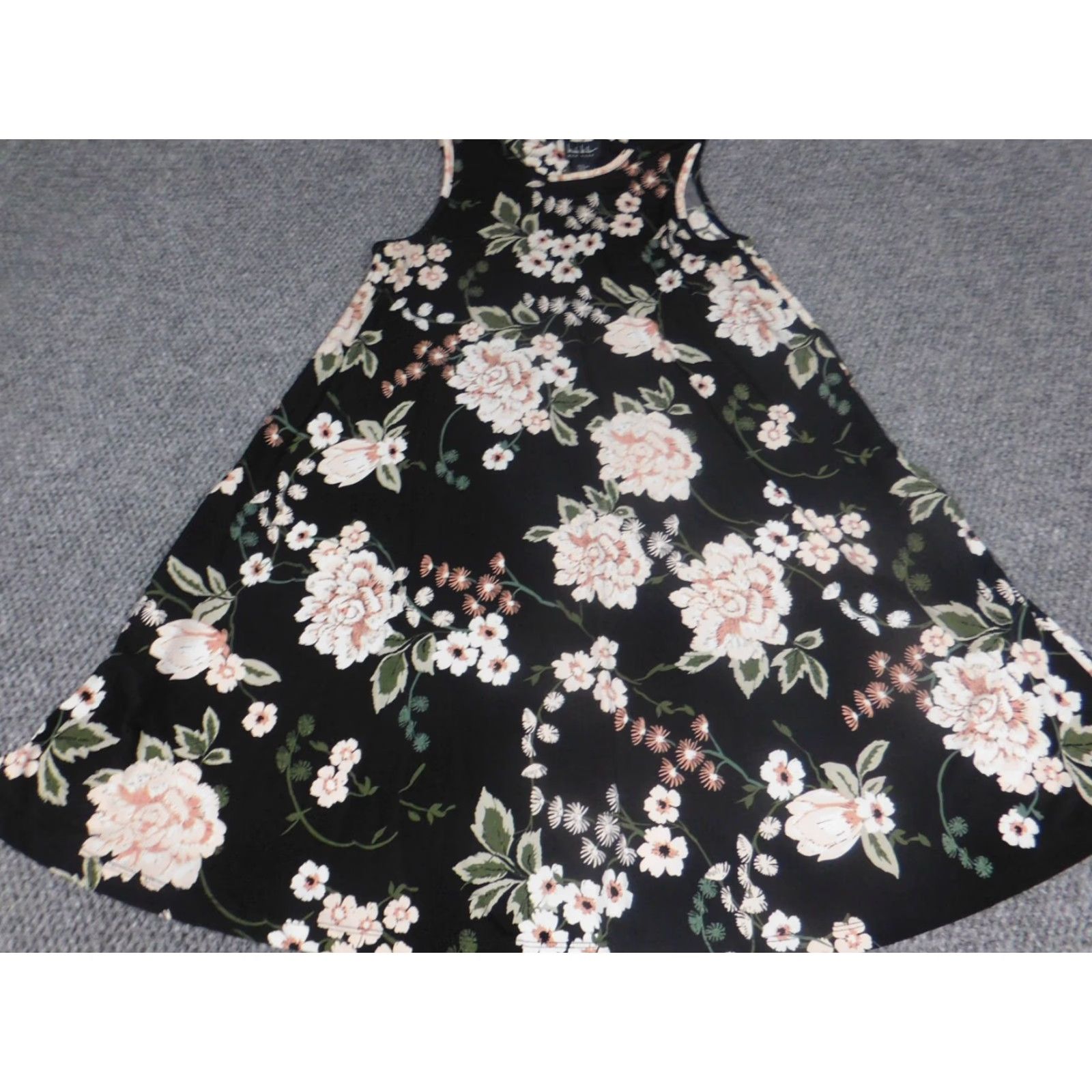 Nicole Miller Nicole Miller dress xs black Floral womens A-line stretch Knee Length Lined Polyest­er Spandex Knit Casual Summer Size XS / US 0-2 / IT 36-38 - 4 Thumbnail
