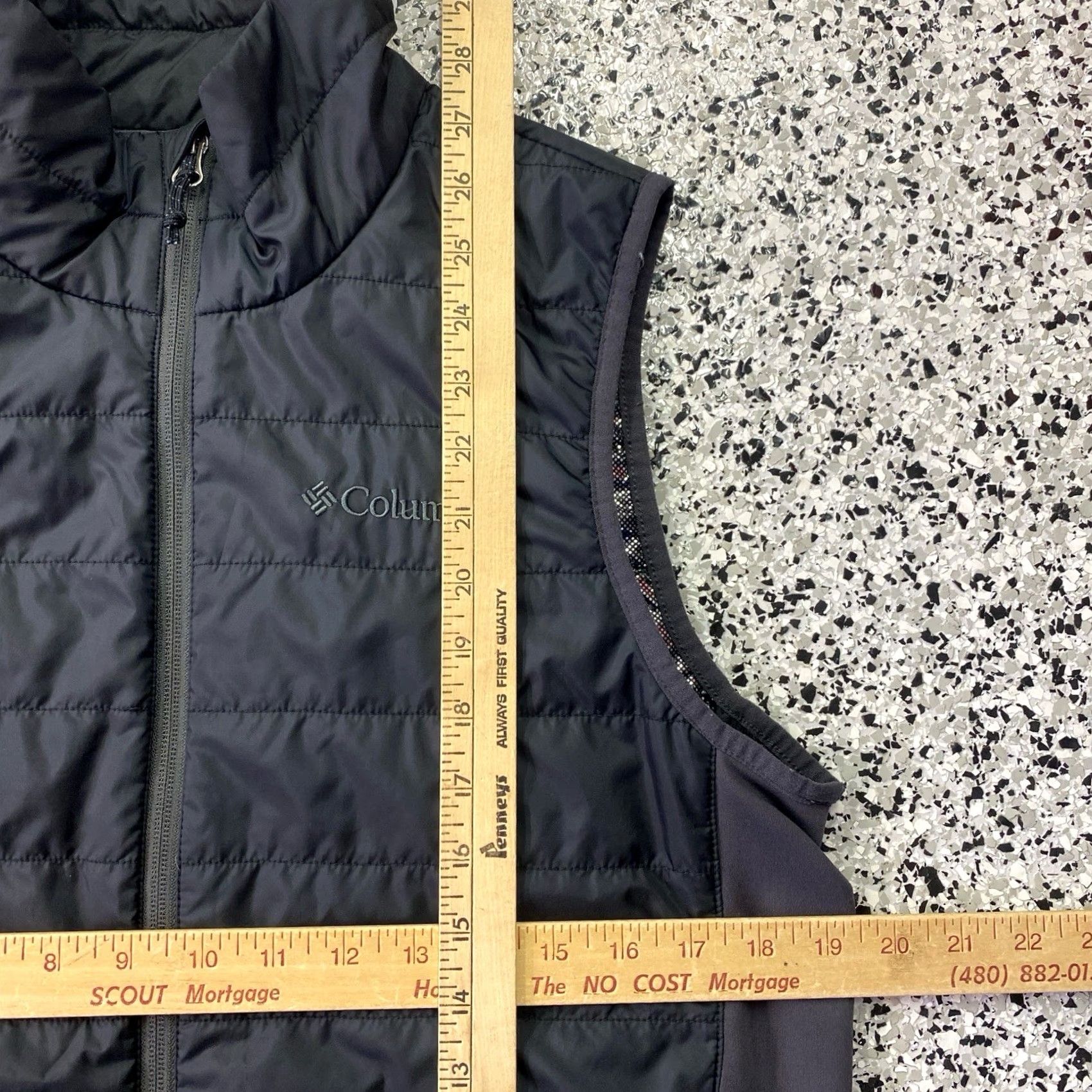 Vintage Columbia Omni-Heat Black Puffer Vest Jacket Full Zip Pockets Mens Size S Size US S / EU 44-46 / 1 - 2 Thumbnail