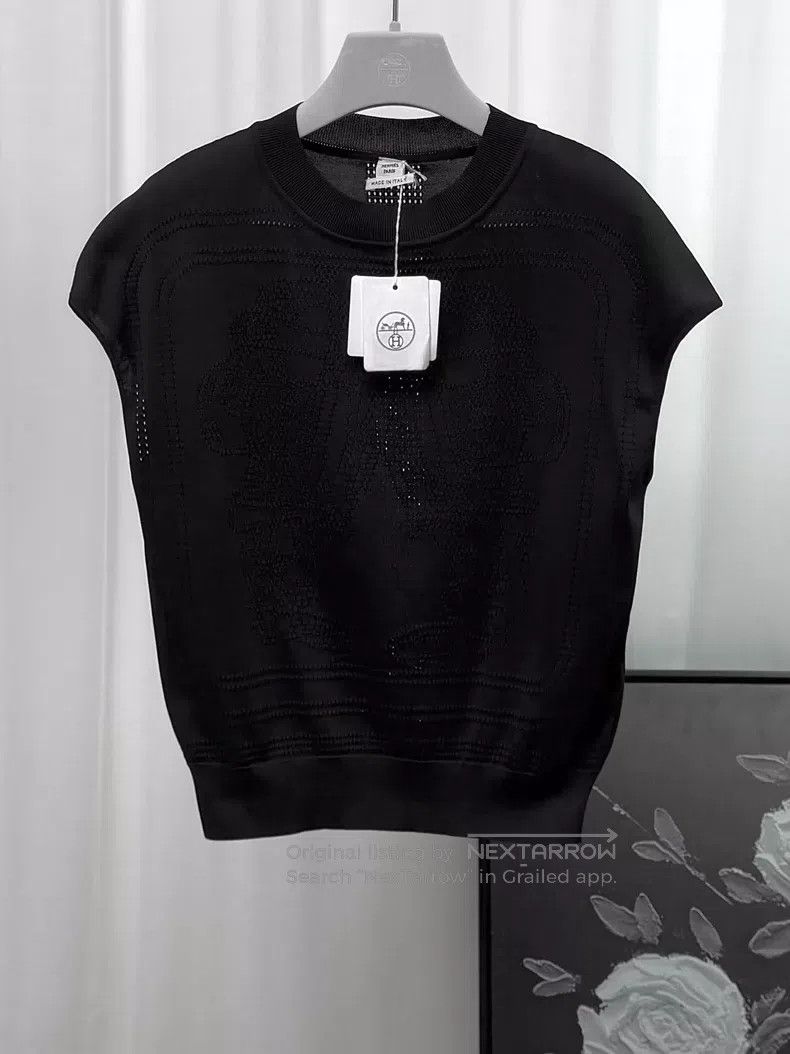 Hermes Hermes Black Round Neck Knit Vest Size XS / US 0-2 / IT 36-38 - 1 Thumbnail