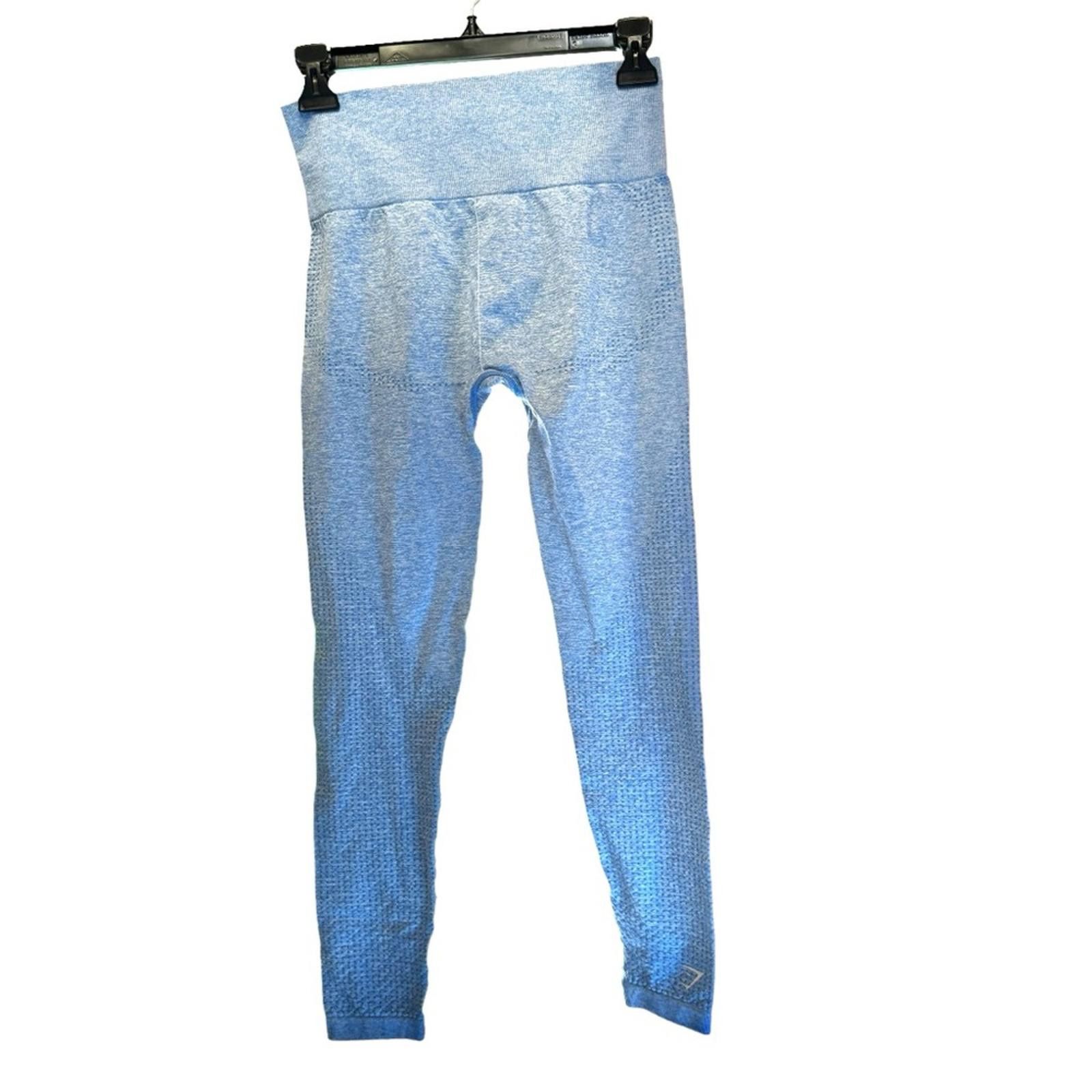 Gymshark NWOT. Gym Shark. Blue Capri Yoga pants. Size Small. Size 28" / US 6 / IT 42 - 4 Thumbnail