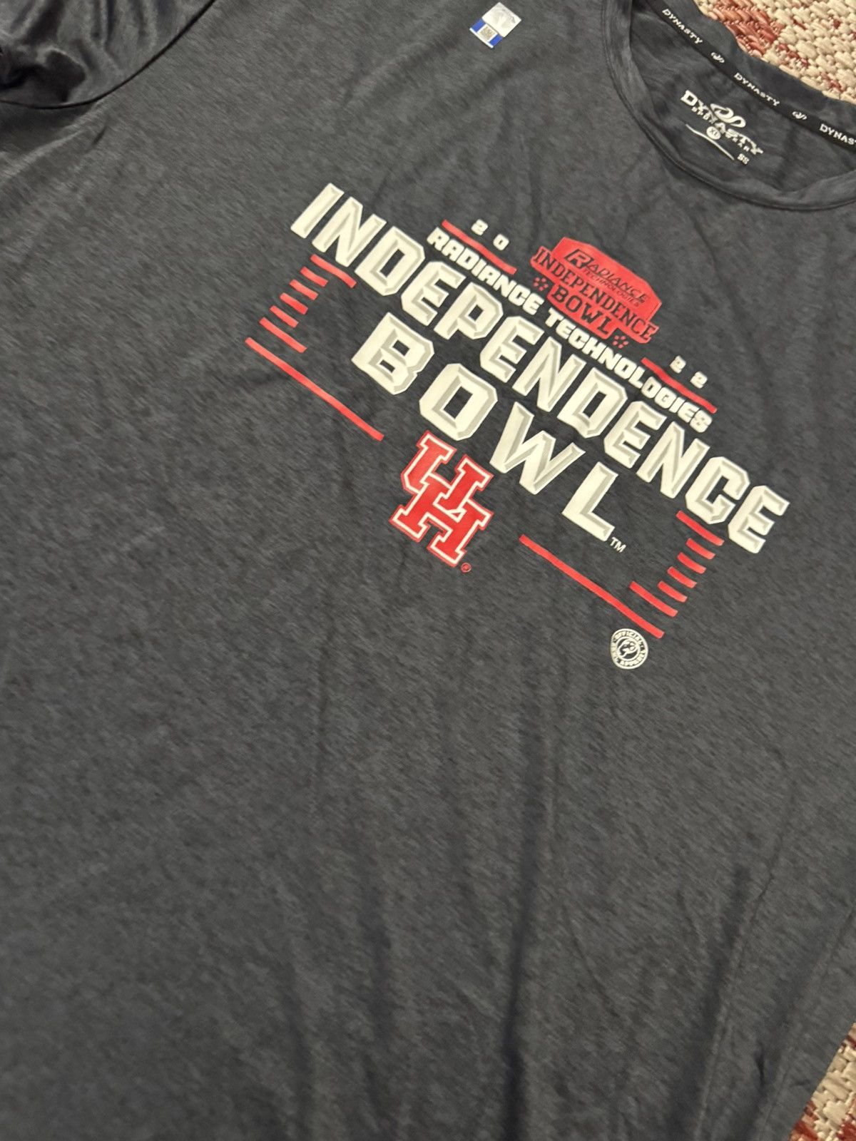 NCAA University of Houston Cougars Independence Bowl Tee XL Size US XL / EU 56 / 4 - 2 Thumbnail