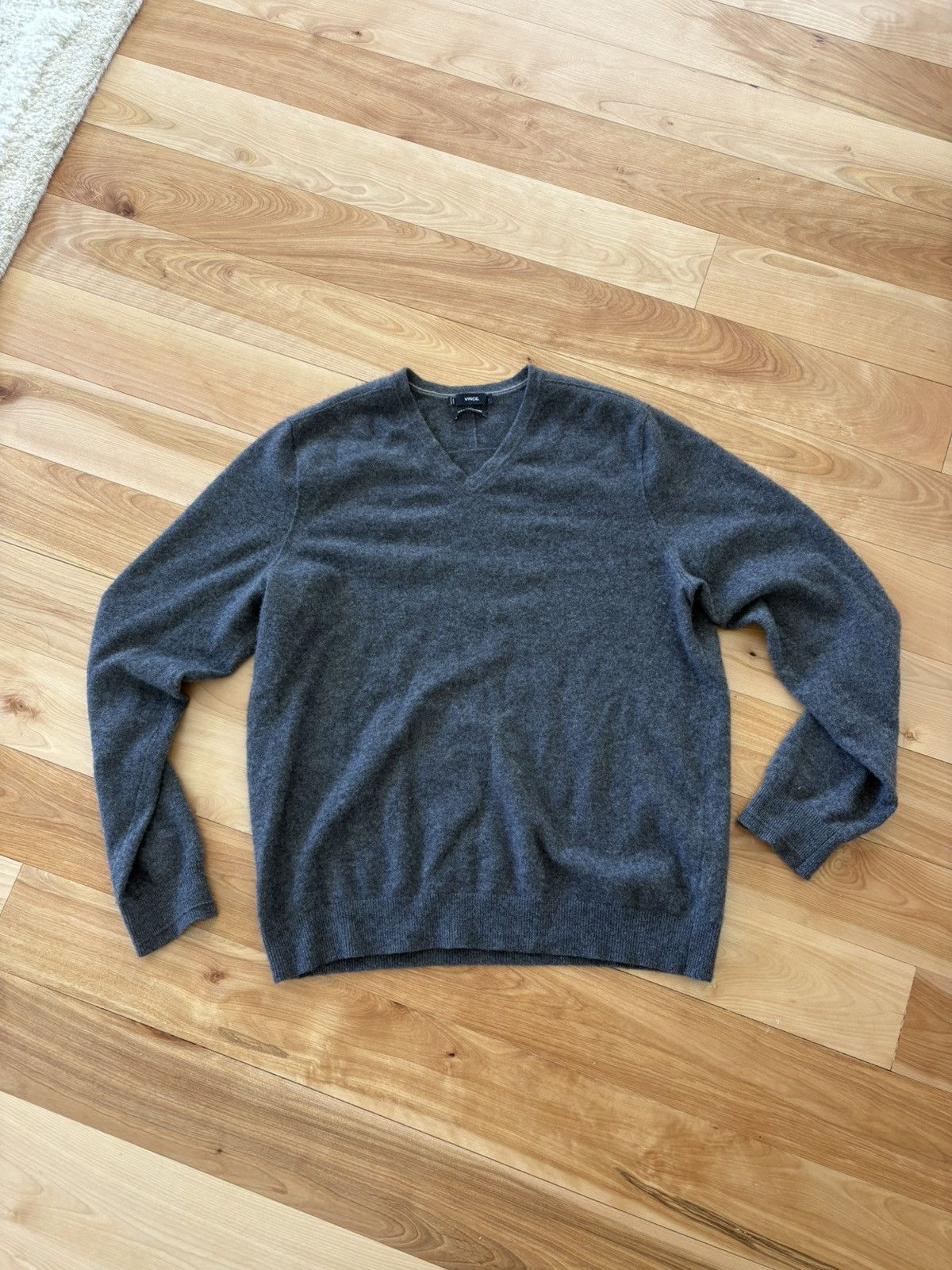 Vince Men’s Cashmere V-Neck Sweater Size US L / EU 52-54 / 3 - 1 Thumbnail