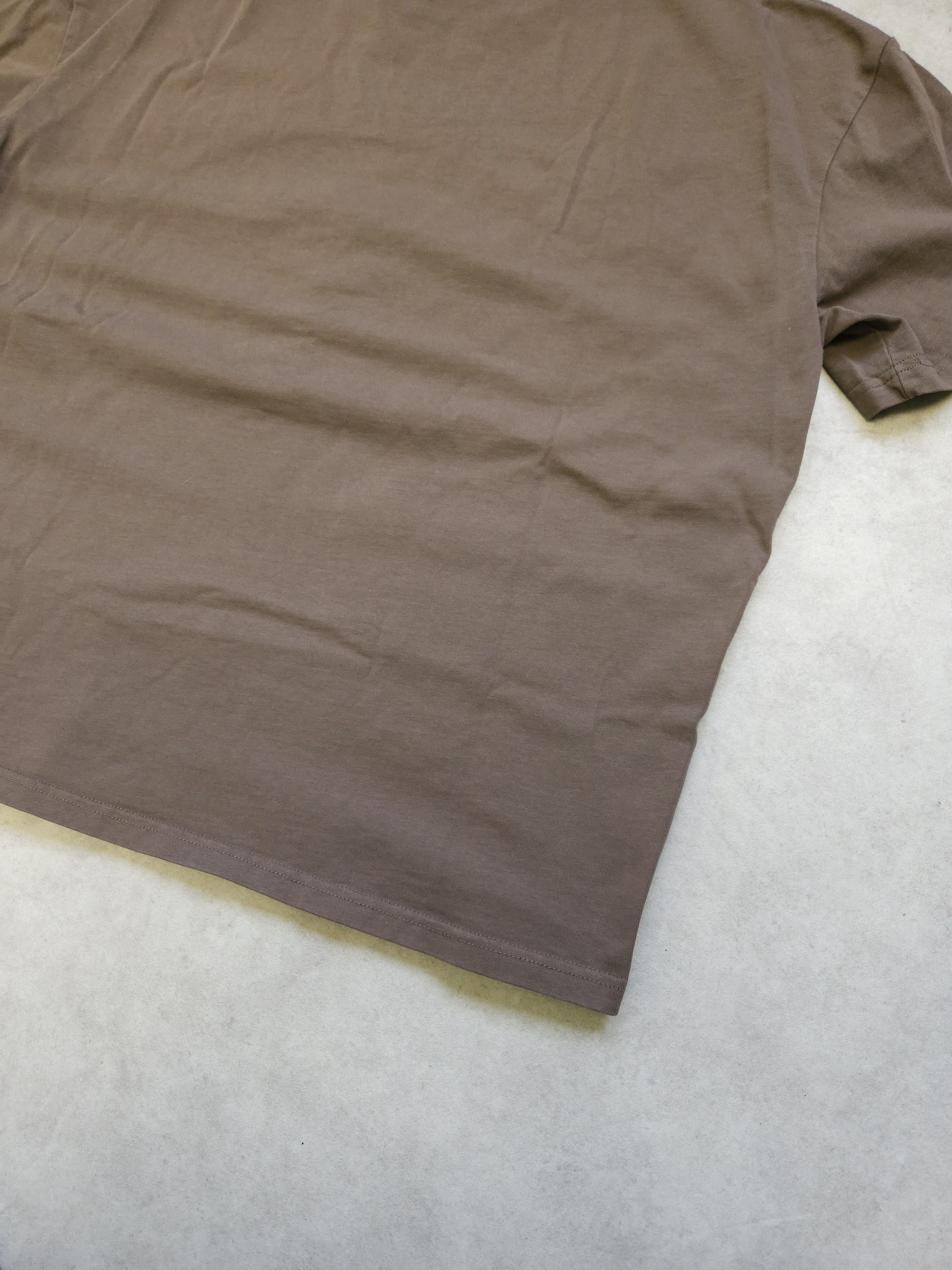 Represent Clo. Represent racing team embroidered logo tee Size US M / EU 48-50 / 2 - 13 Thumbnail