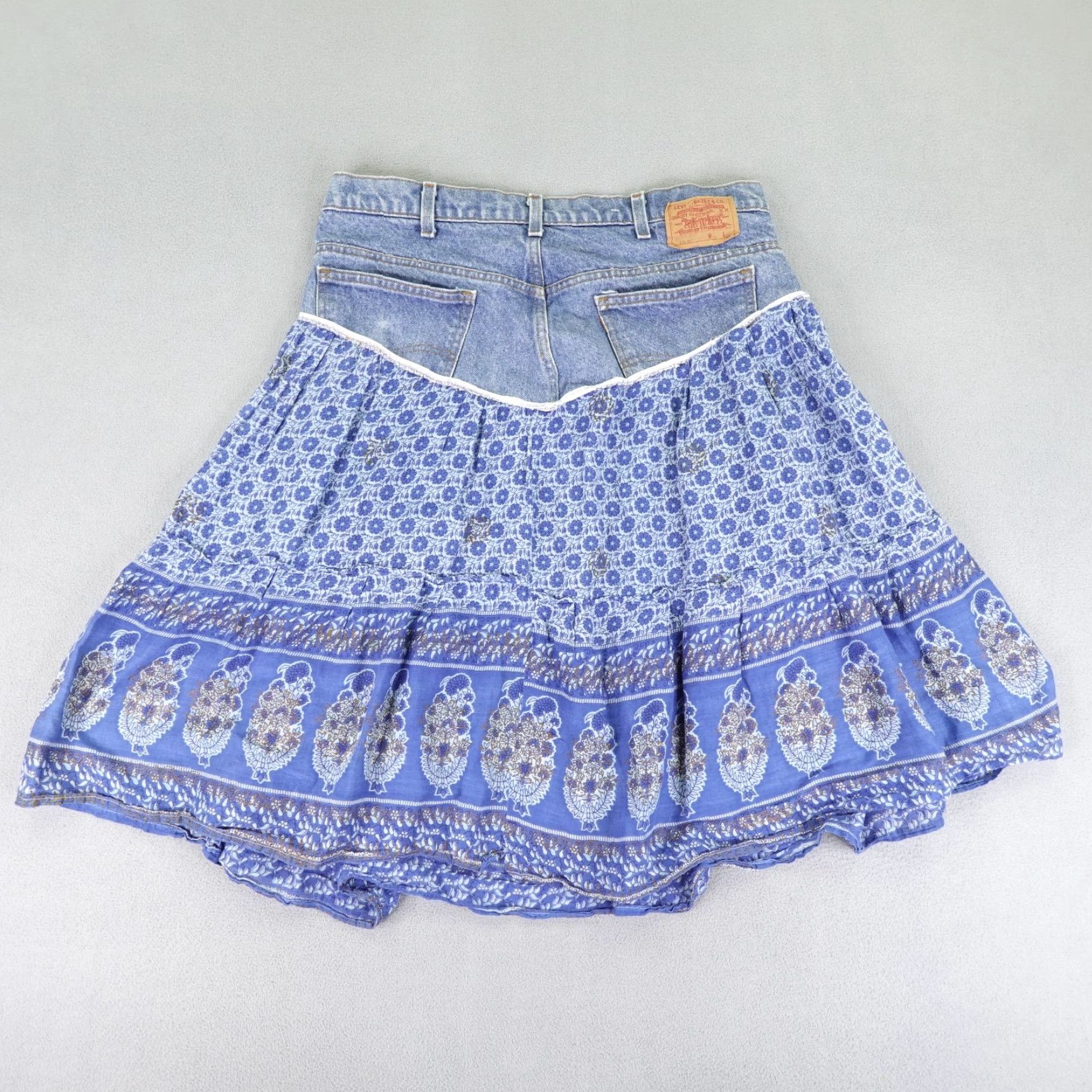 Levi's VINTAGE Levi's Skirt Womens 25 Blue Denim Beaded Rework Hippie Boho Midi Flare Size 42" / US 20 - 5 Thumbnail
