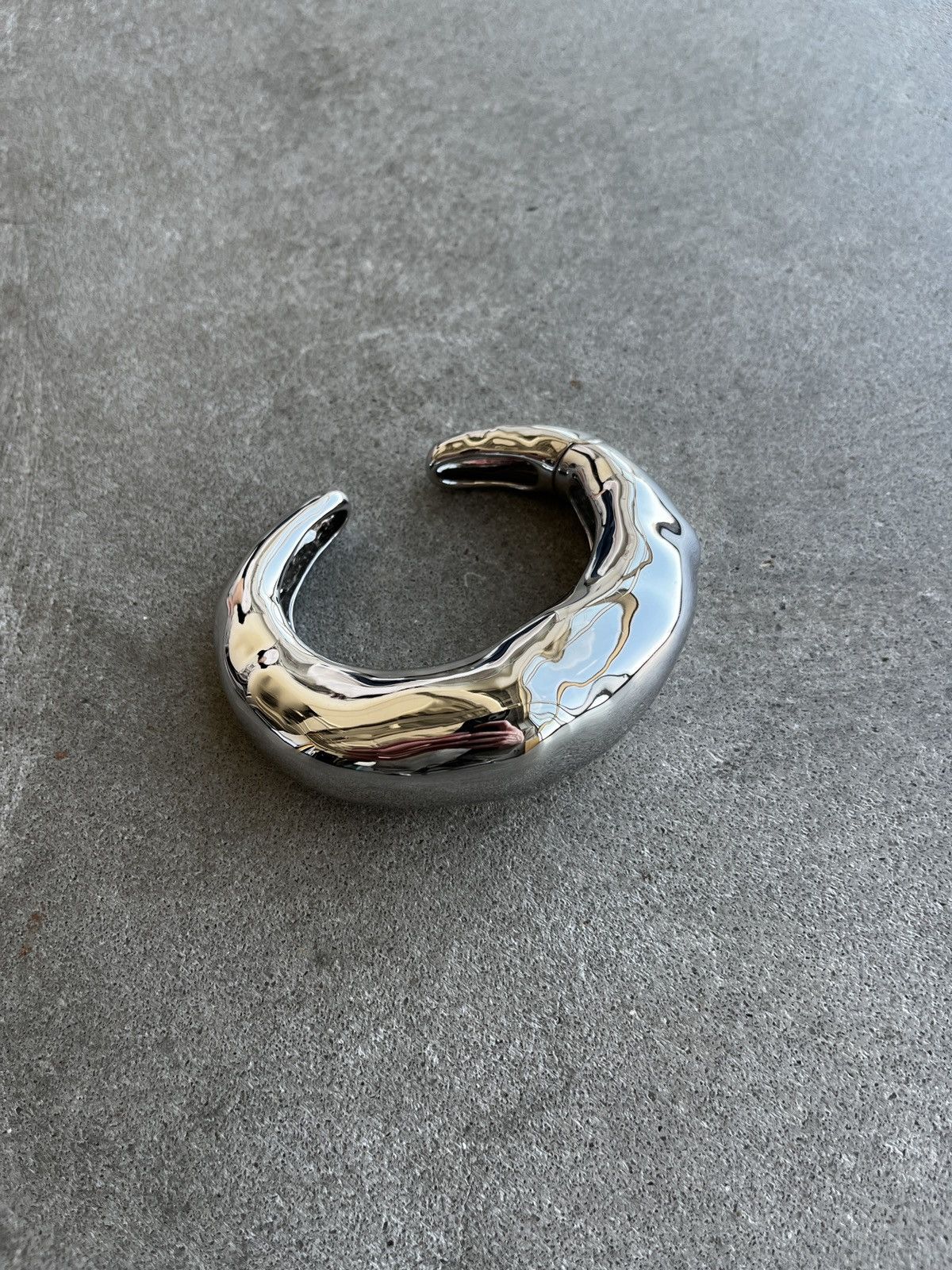 Alexis Bittar Alexis Bittar Large Molten Silver Cuff (unisex) Size ONE SIZE - 6 Thumbnail