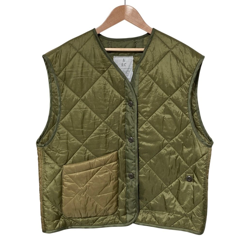 Other Other Curensology Quilted Short Vest Textile Outerwear DUTY FREE for USA Size ONE SIZE - 1 Thumbnail