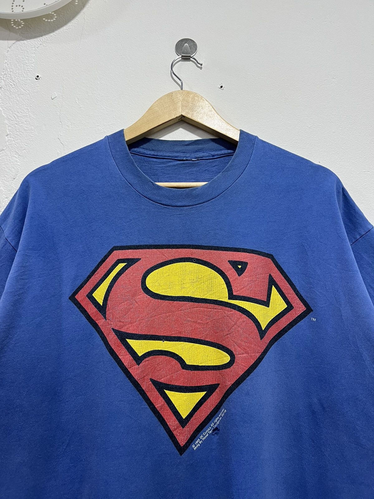 DC Comics × Vintage Vintage 1995’ OG Superman Logo Tshirt Size US XL / EU 56 / 4 - 2 Thumbnail