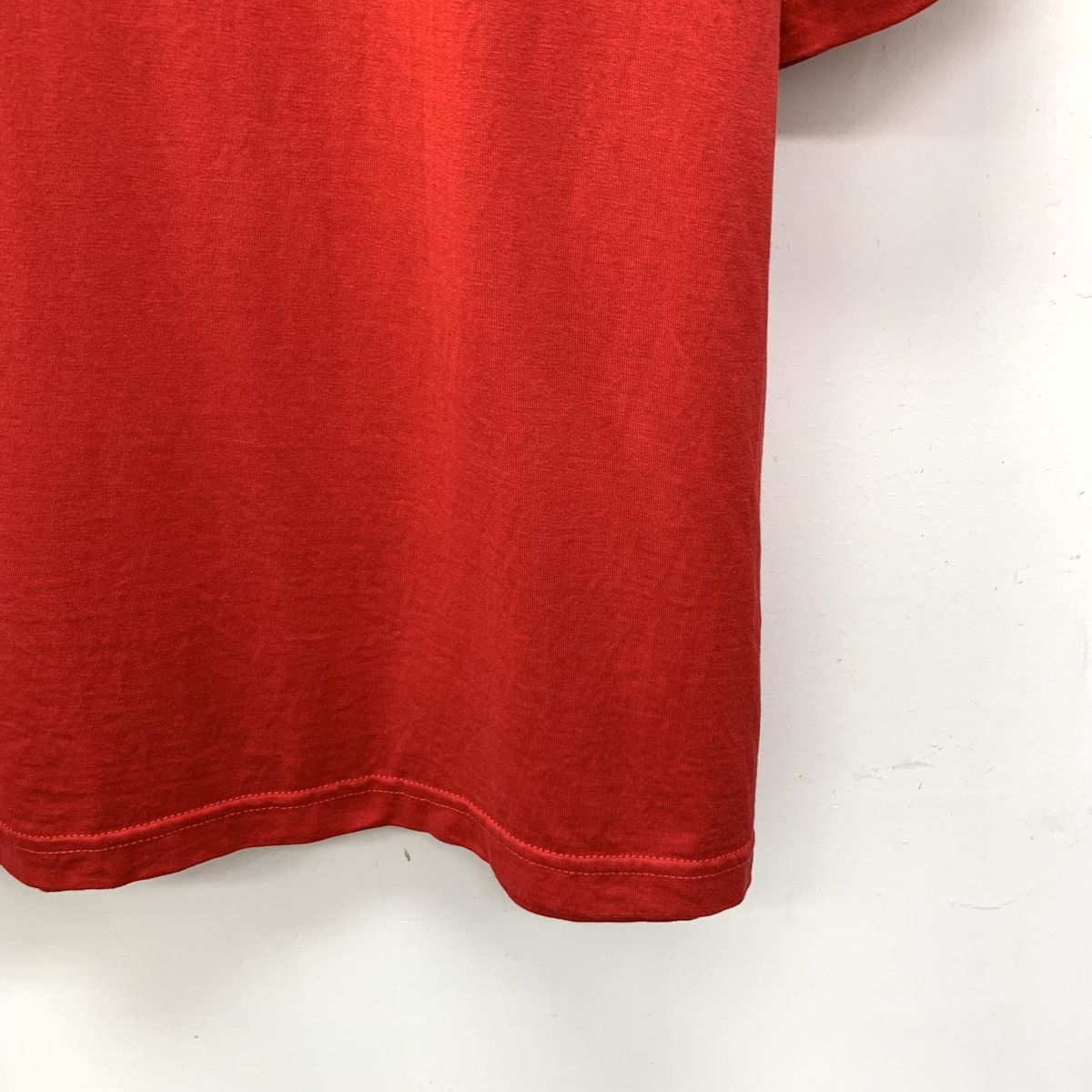 Burberry Burberry 22SS Red Gorilla Print Short Sleeve T-shirt K26WX Size XS / US 0-2 / IT 36-38 - 4 Thumbnail