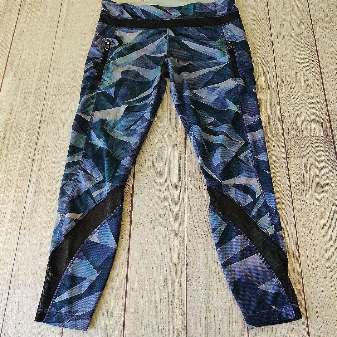 Lululemon Inspire Tight II (Mesh) Pretty Prism Multi / Black 8 Size 30" / US 8 / IT 44 - 1 Thumbnail