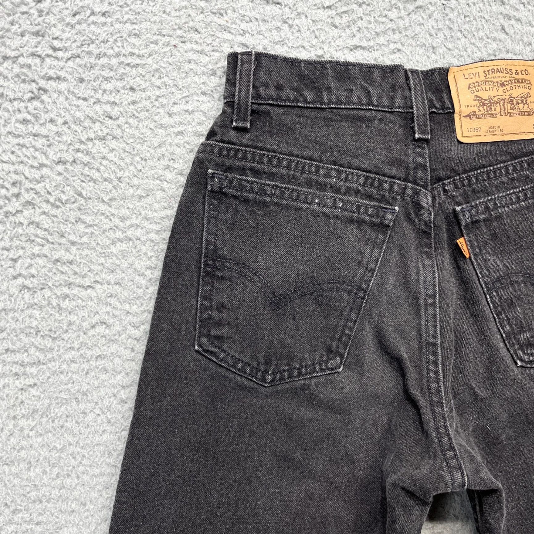 Levi's VINTAGE Levi's 962 Jeans Womens 3 Black USA 90s Loose Fit Straight Leg Jeans Womens Size 26" / US 2 / IT 38 - 4 Thumbnail