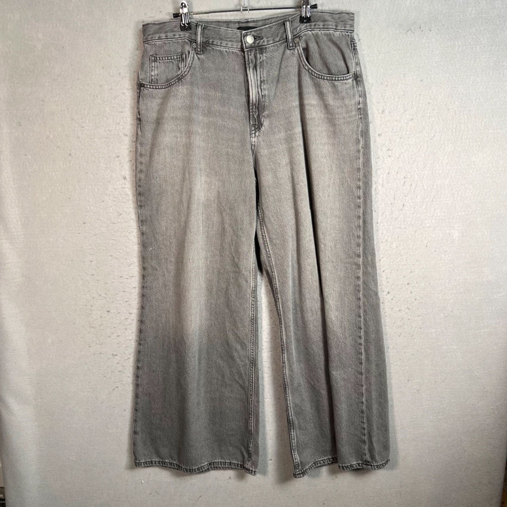 Uniqlo Uniqlo Womens Jeans Gray Wide-Leg Cotton Blend Denim Size 32 (Adult) Womens Regular Rise High Inseam 29 in Front Distressing - Vintage/NWT? (No N/A) Size 24" / US 00 / IT 34 - 2 Thumbnail