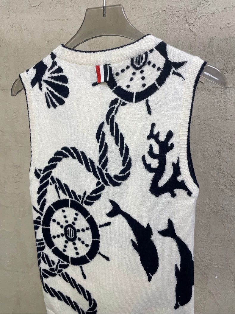 Thom browne Beige sailboat dolphin pattern knitted vest 250