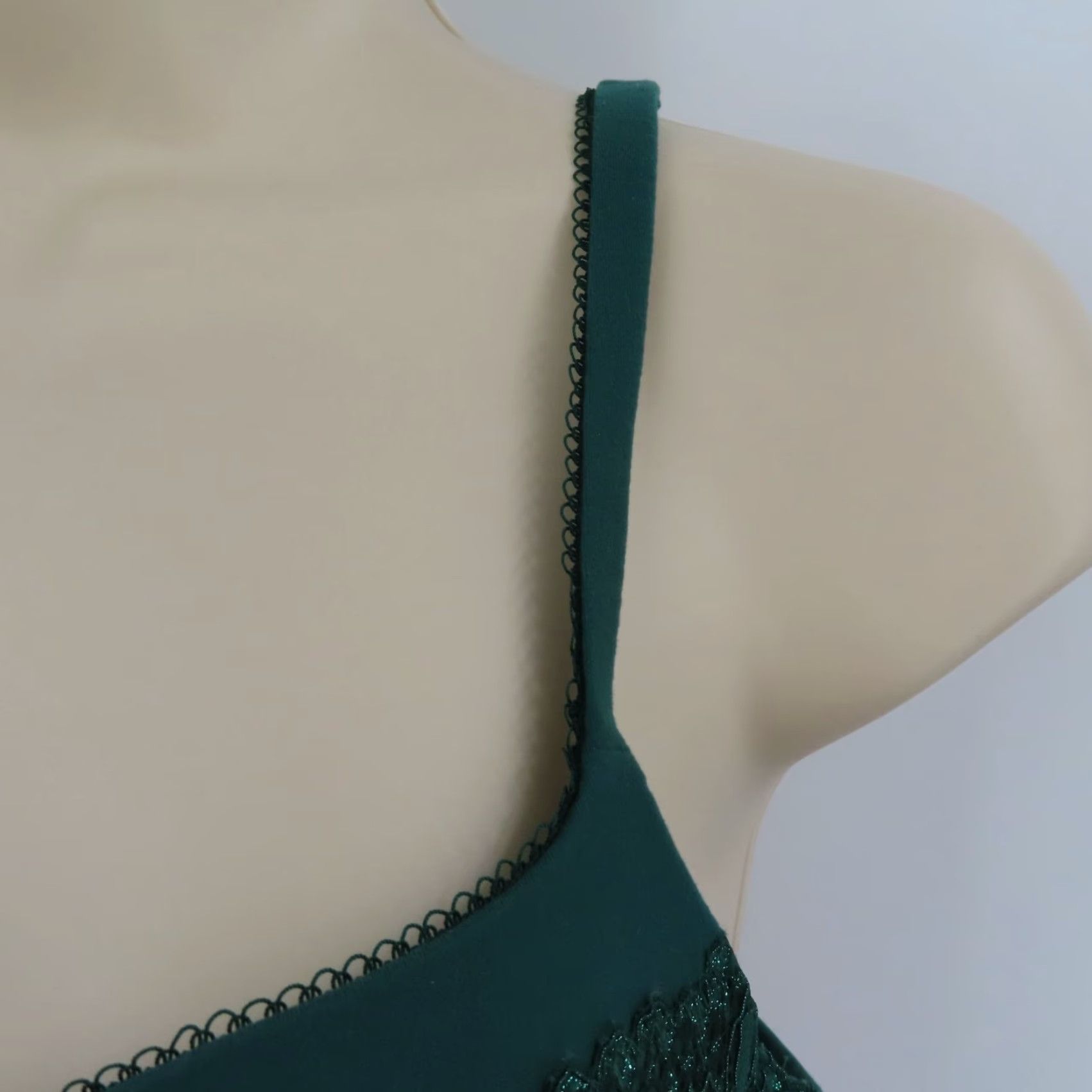 Victoria's Secret Victoria's Secret Body By Victoria Lined Demi Bra 32D Green Underwire Bow Size ONE SIZE - 5 Thumbnail