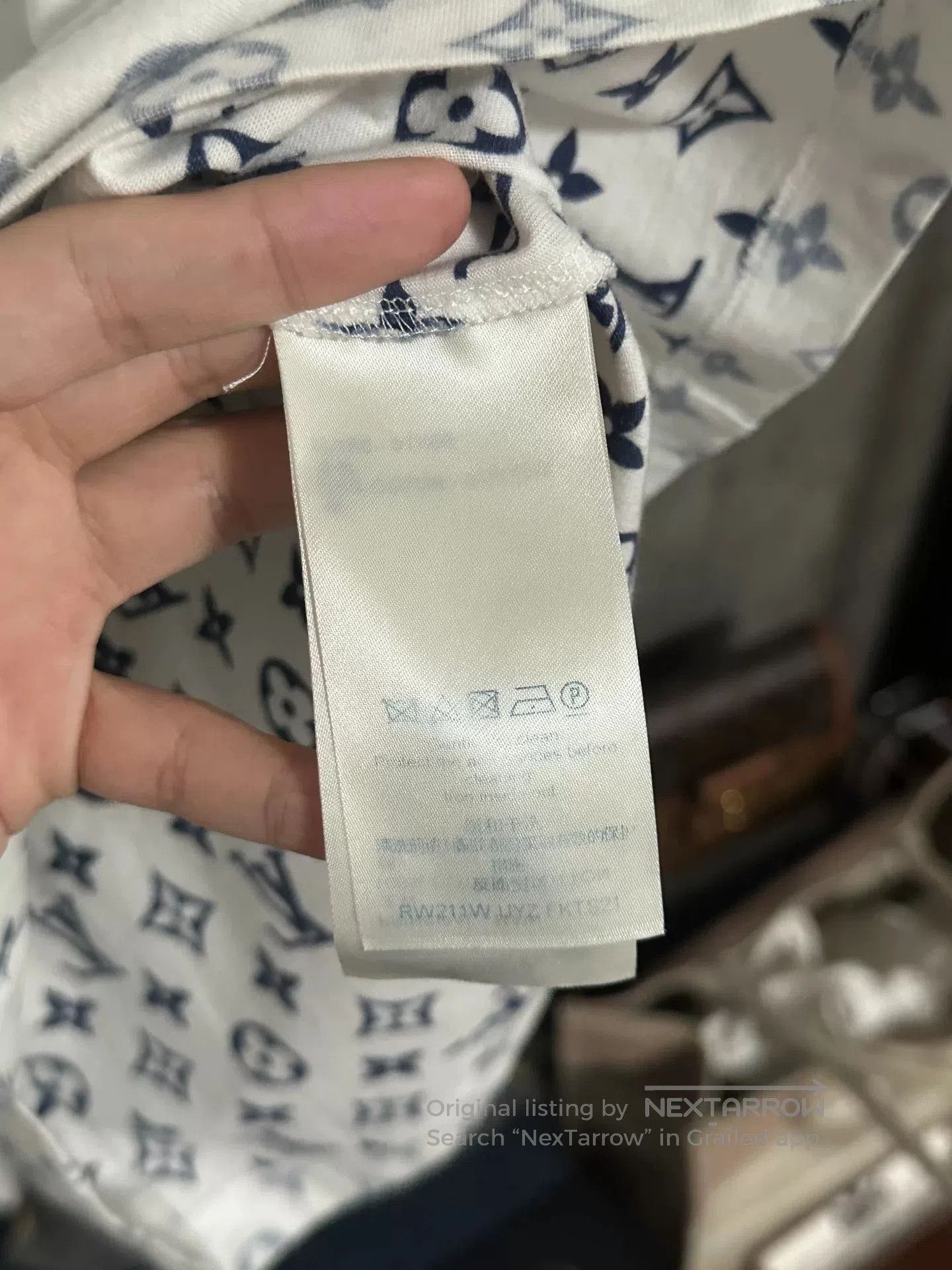 Louis Vuitton Louis Vuitton Monogram Short-Sleeve T-Shirt. Size XS / US 0-2 / IT 36-38 - 3 Thumbnail