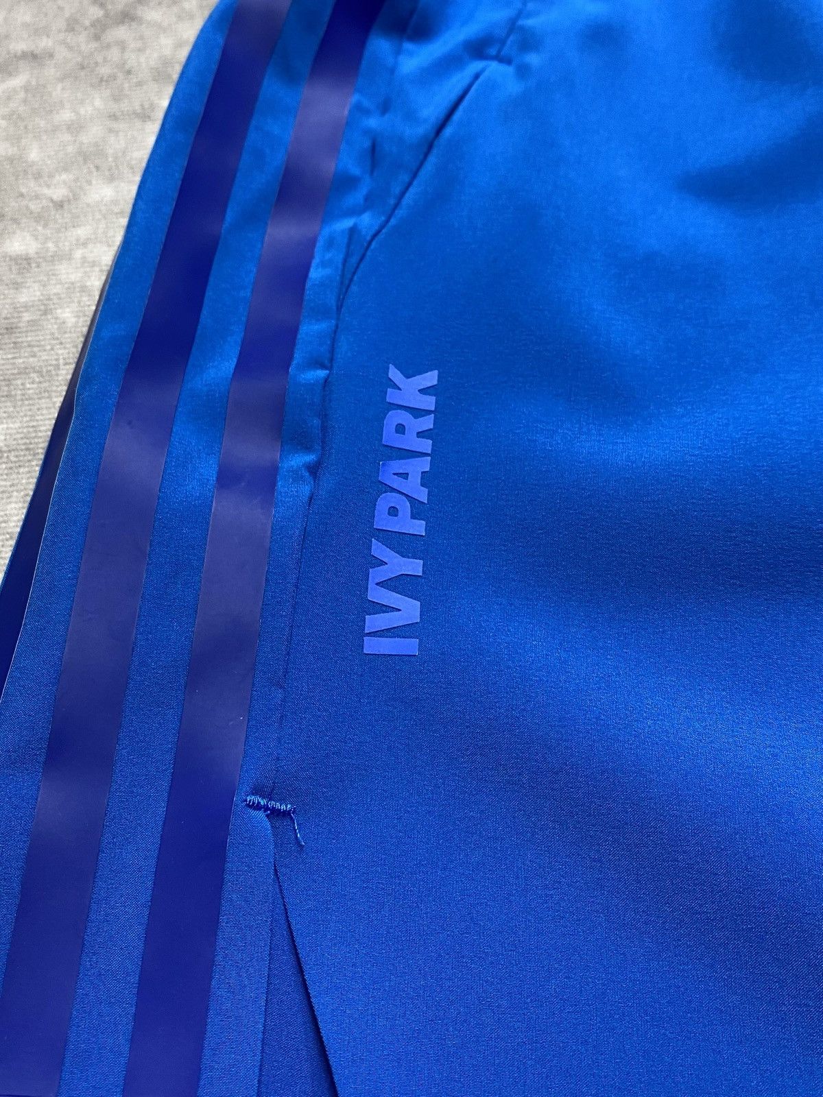 Adidas × Ivy Park Adidas Ivy Park Shorts Glory Blue Size US 32 / EU 48 - 2 Thumbnail