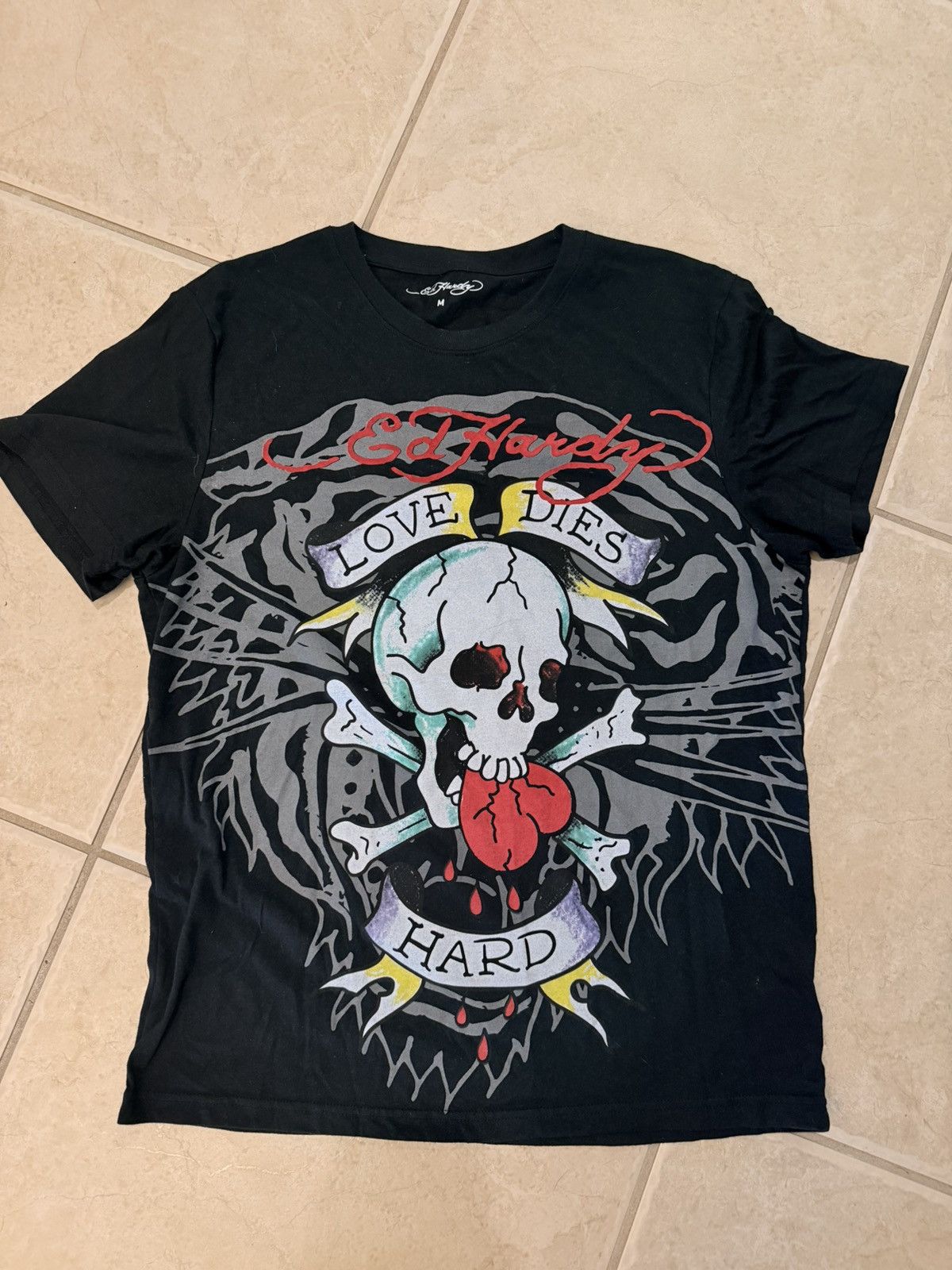 Ed Hardy × Vintage Ed Hardy “Love Dies Hard” Vintage Skull Tee - Medium Size US M / EU 48-50 / 2 - 1 Thumbnail