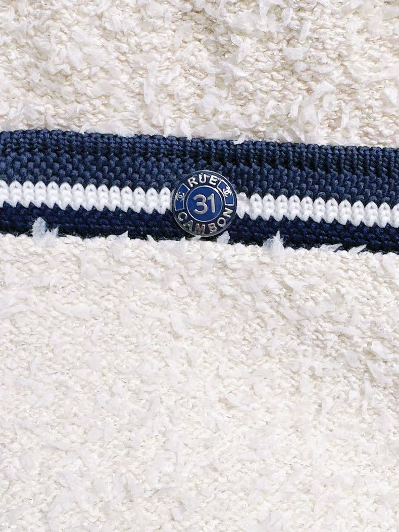 Chanel Chanel 19P show white blue-edged two-pocket knitted short Size 42" / US 20 - 3 Thumbnail