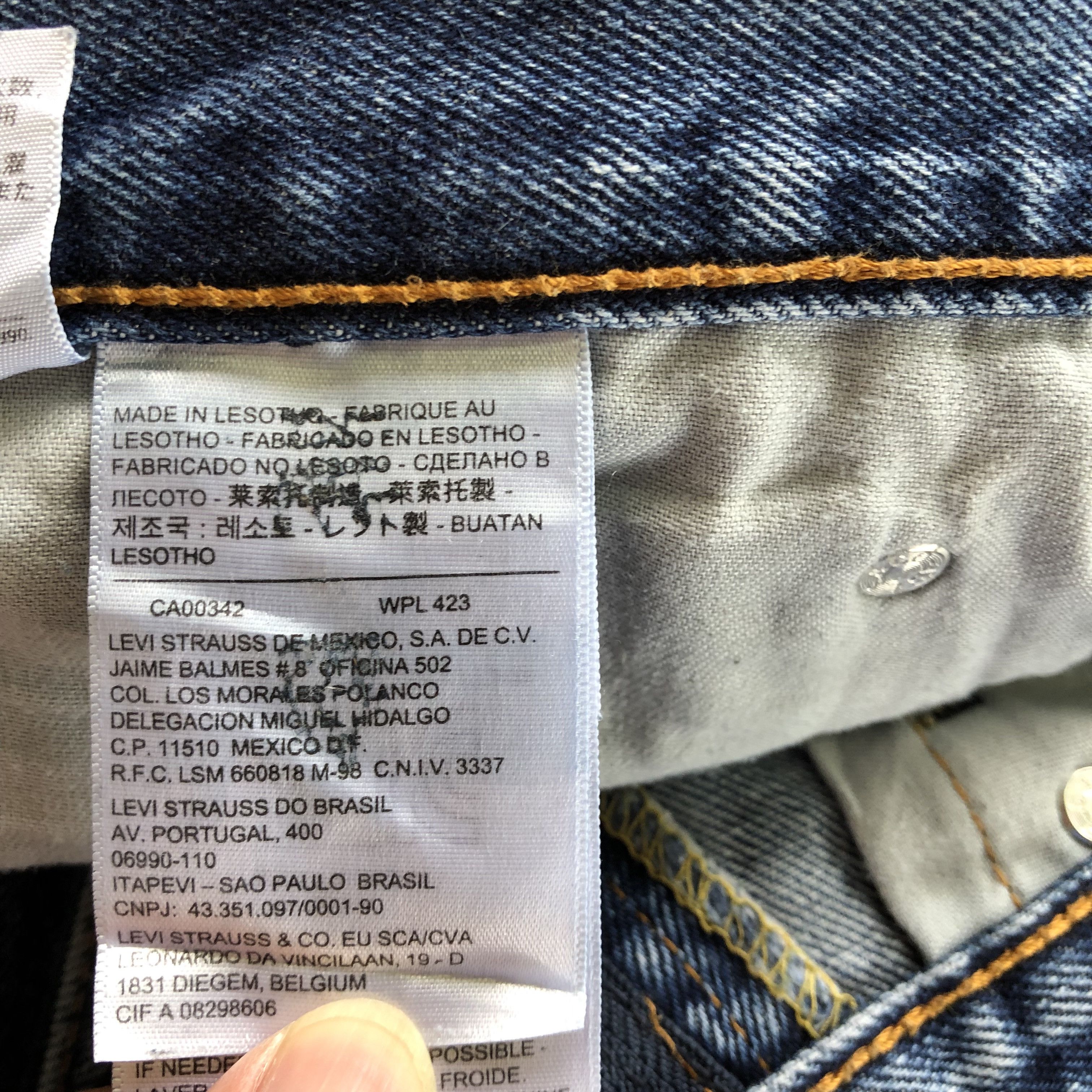 Levi's Vintage 90's Levis 505 Faded Jeans Levi's Stone Wash Denim Size US 36 / EU 52 - 9 Thumbnail