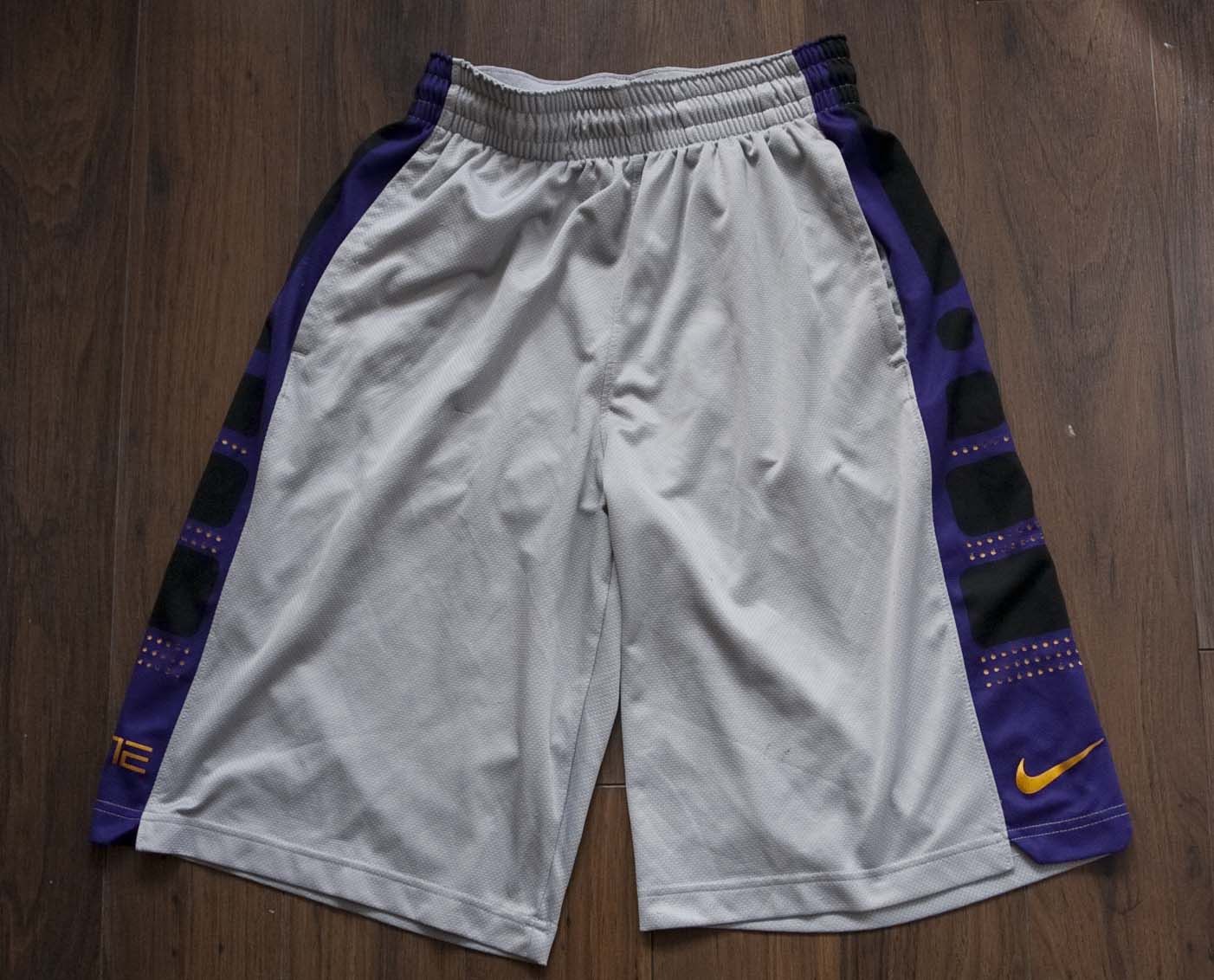 Nike Nike Shorts Size S /32 Gray Size US 32 / EU 48 - 1 Thumbnail