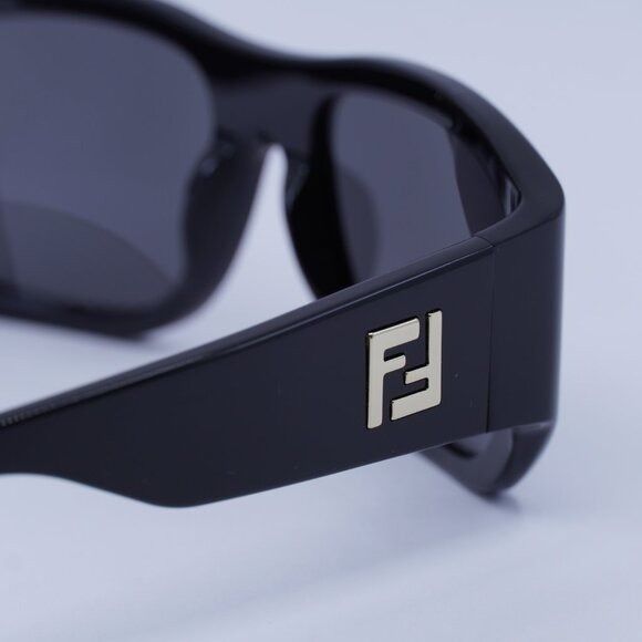 Fendi 🕶️ New Fendi FE40117I 01A Sunglasses - Shiny Black Frame Size ONE SIZE - 5 Thumbnail