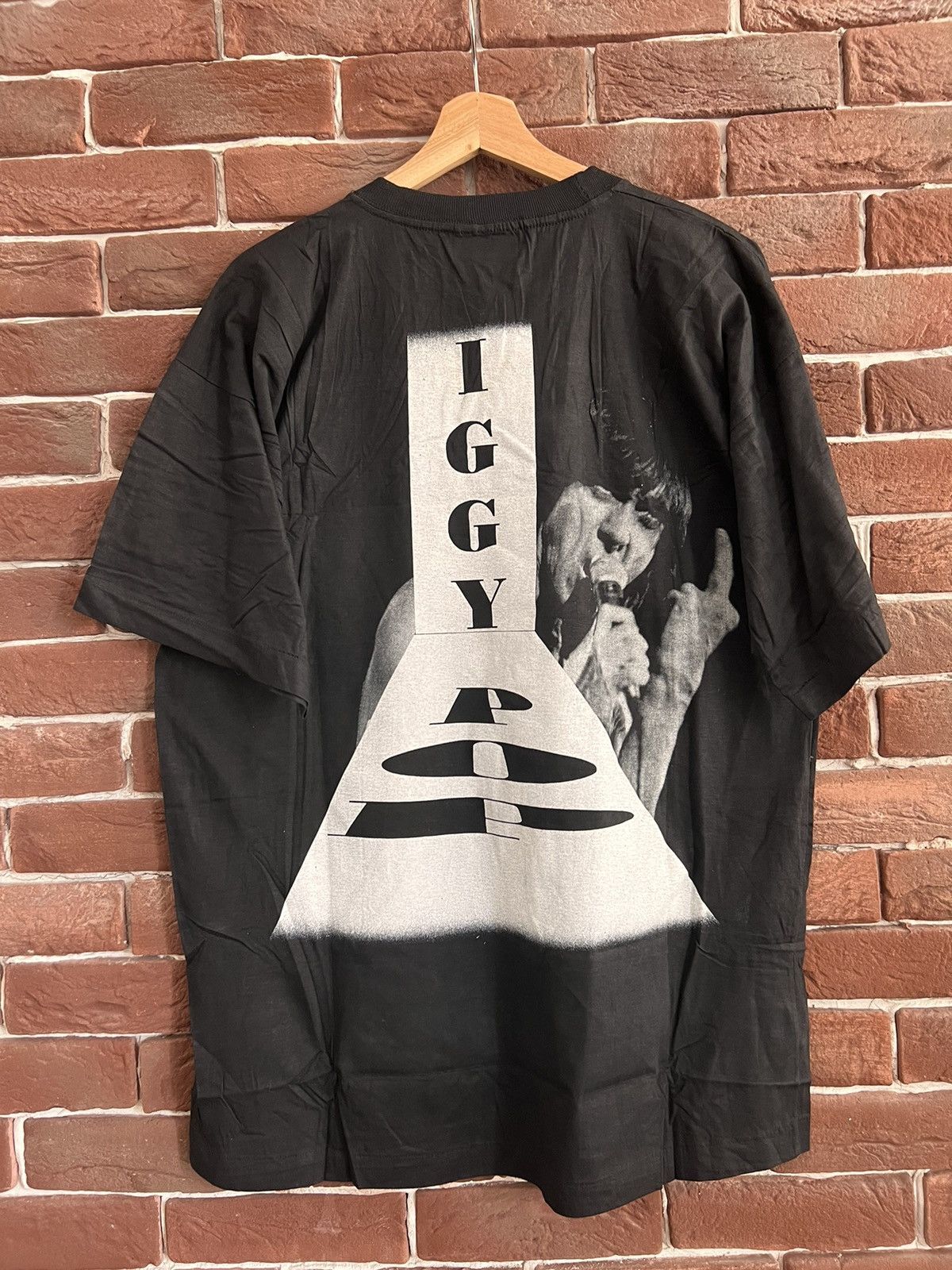 Band Tees Rare Vintage 90s IGGY POP The Stooges Rock Band Tee Shirt Size US XL / EU 56 / 4 - 2 Thumbnail