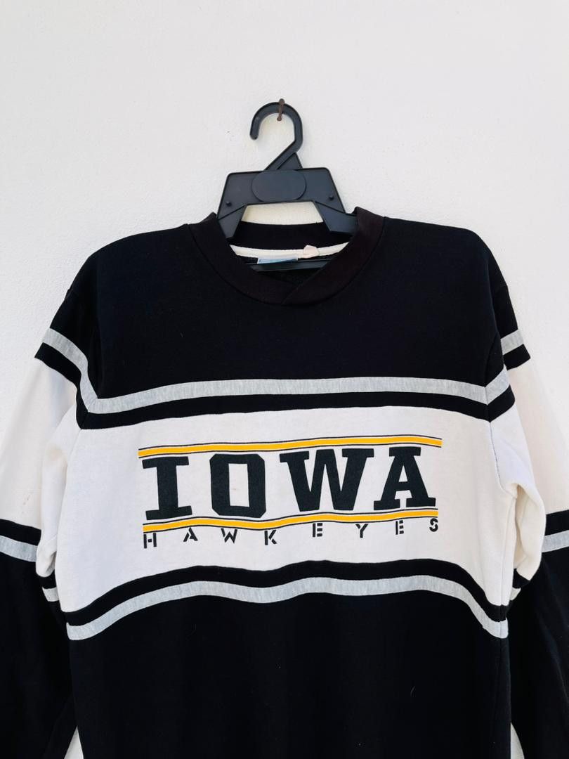 Japanese Brand × Vintage Vintage Iowa Hawkeyes Streetwear Fashion Style Size US L / EU 52-54 / 3 - 3 Thumbnail