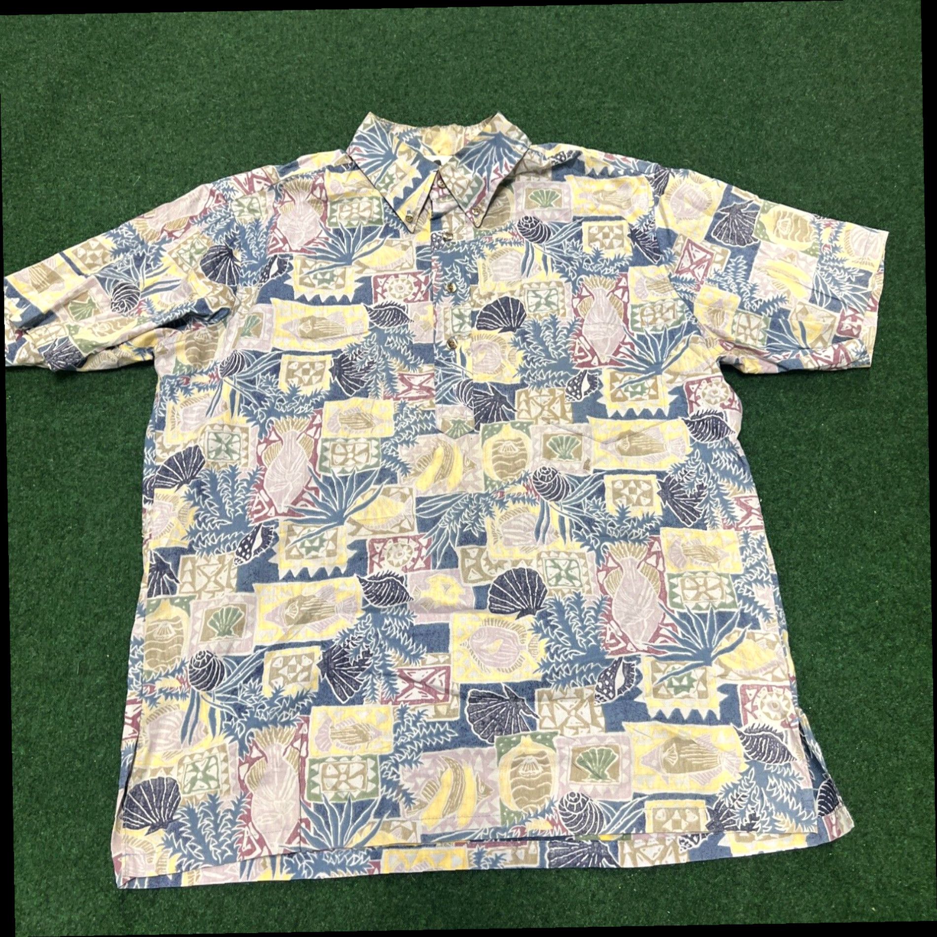 Hilo Hattie Hilo Hattie Hawaiian Shirt Mens L Short Sleeve 3 Button Up Polo Beach Summer Size US L / EU 52-54 / 3 - 1 Thumbnail