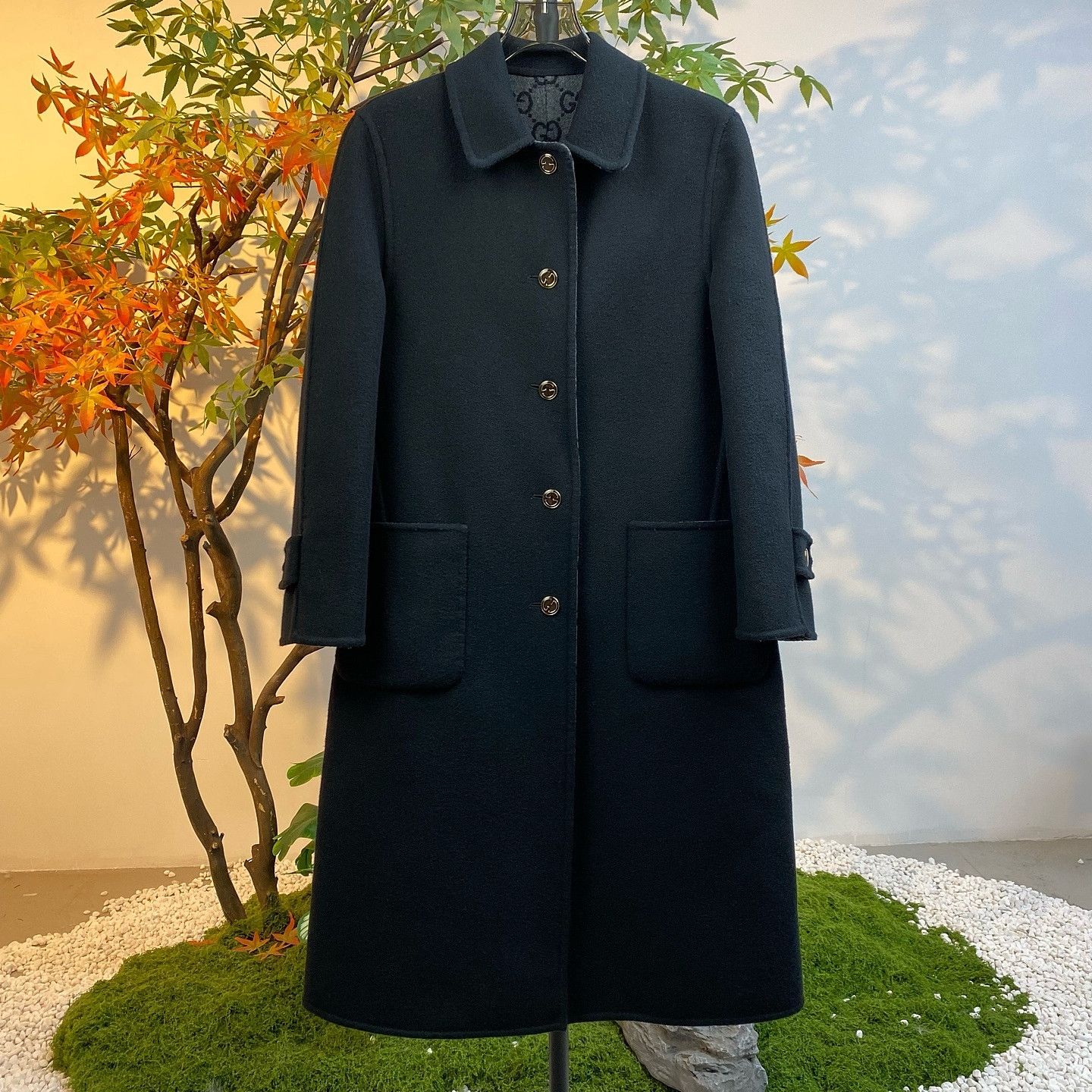 Gucci Gucci Reversible GG Wool Coat Size 34 Size XXS / US 00 / IT 34 - 1 Thumbnail