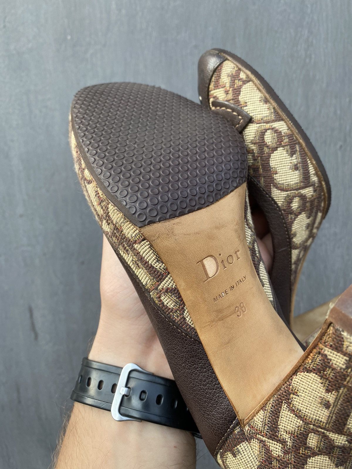 Dior × Vintage Christian Dior Monogram Leather Heels size 38 Size US 9 / IT 39 - 13 Thumbnail
