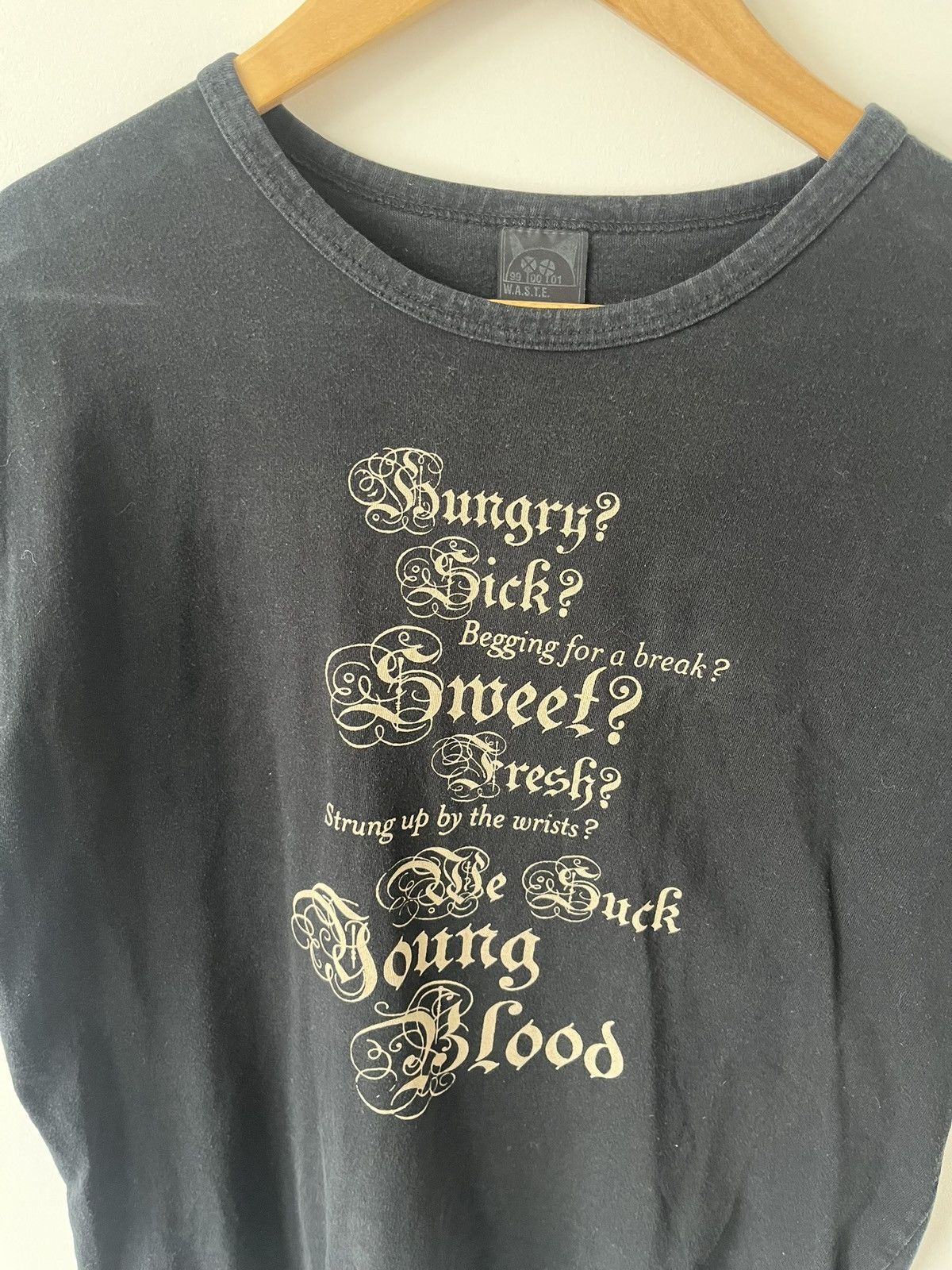 Vintage Radiohead “young blood” t shirt Size US S / EU 44-46 / 1 - 3 Thumbnail
