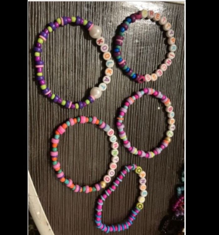 Other Bratz themed beaded bracelets Size ONE SIZE - 1 Thumbnail