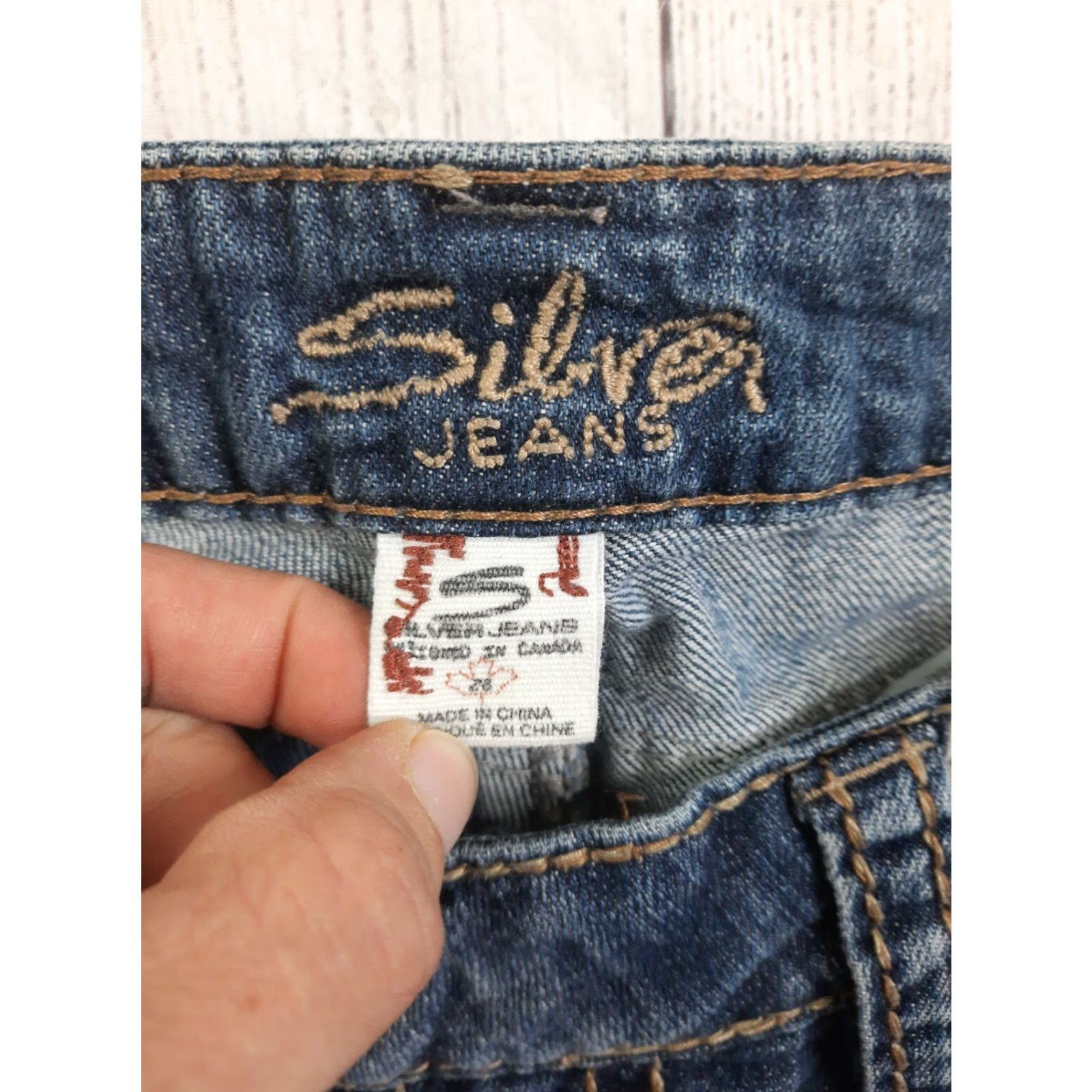 Silver Jeans Co. VINTAGE Silver Jeans Tuesday Slim Boot Stretch Jeans Women 26 28x28 Low Rise Blue Denim 5-Pocket Mens? Size 26" / US 2 / IT 38 - 3 Thumbnail