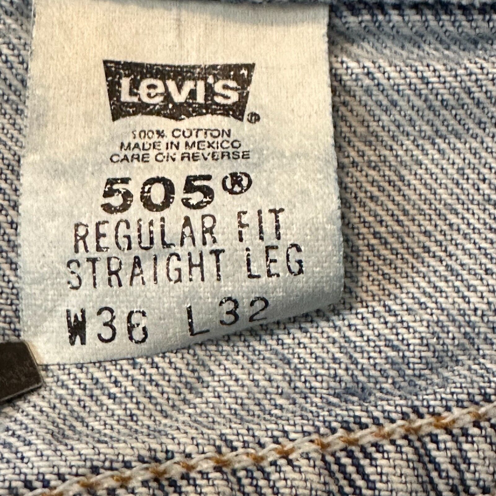 Levi's Levis 505 Straight Leg 36x32 Blue Jeans Mild Distress 90sVTG Size US 36 / EU 52 - 3 Thumbnail