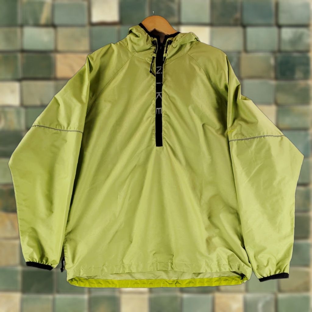 Nike **Nike Green 1/2 Zip Windbreaker Pullover Jacket Adult XL** User: **Nike Green 1/2 Zip Windbreaker Pullover Jacket XL** Size US XL / EU 56 / 4 - 1 Thumbnail