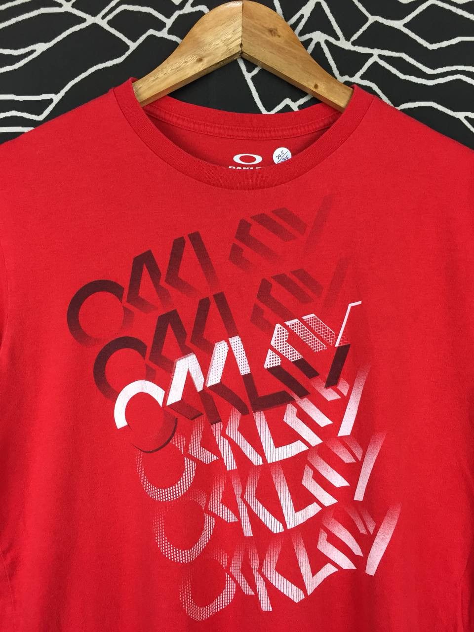 Oakley Oakley Quad Factory Spell Out Logo Regular Fit Tee Size US M / EU 48-50 / 2 - 3 Thumbnail