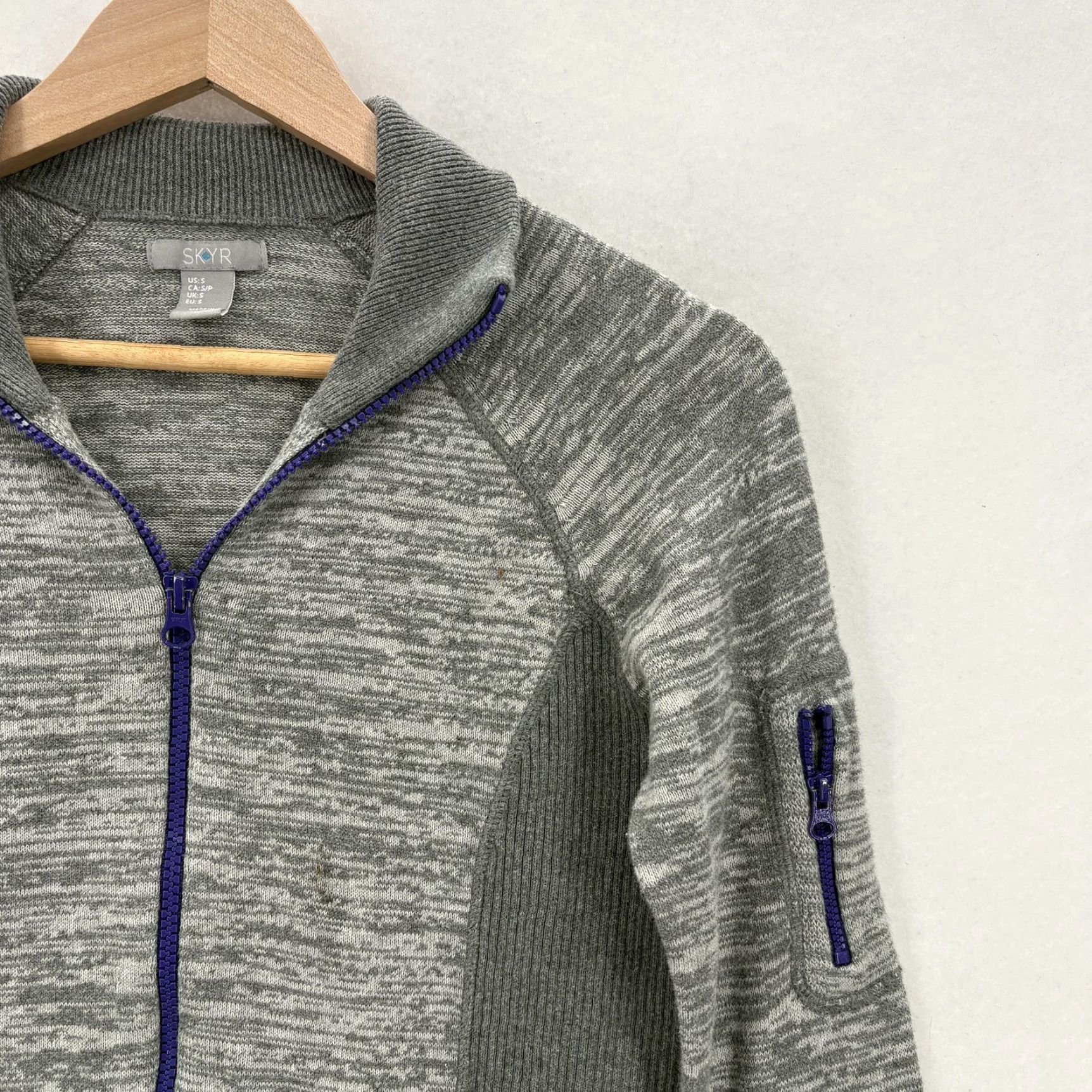 Vintage Skyr Sweater Womens Small Gray Full Zip Knit Jacket Thumbholes Pockets Raglan Size S / US 4 / IT 40 - 2 Thumbnail