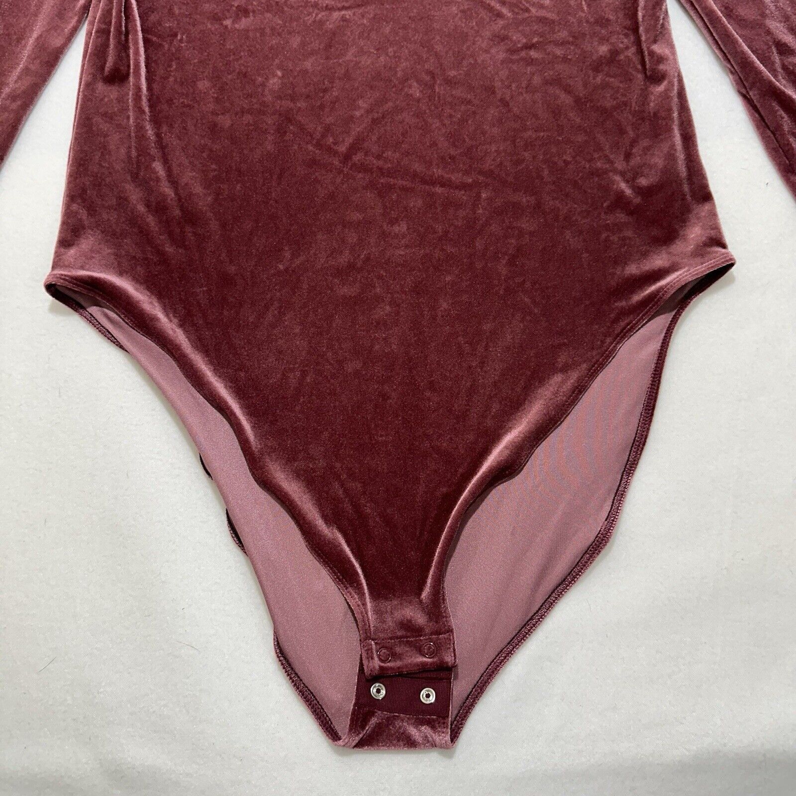 Old Navy Old Navy XXL Pink Velour Square Neck Long Sleeve Bodysuit Size XXL / US 16-18 / IT 52-54 - 7 Thumbnail