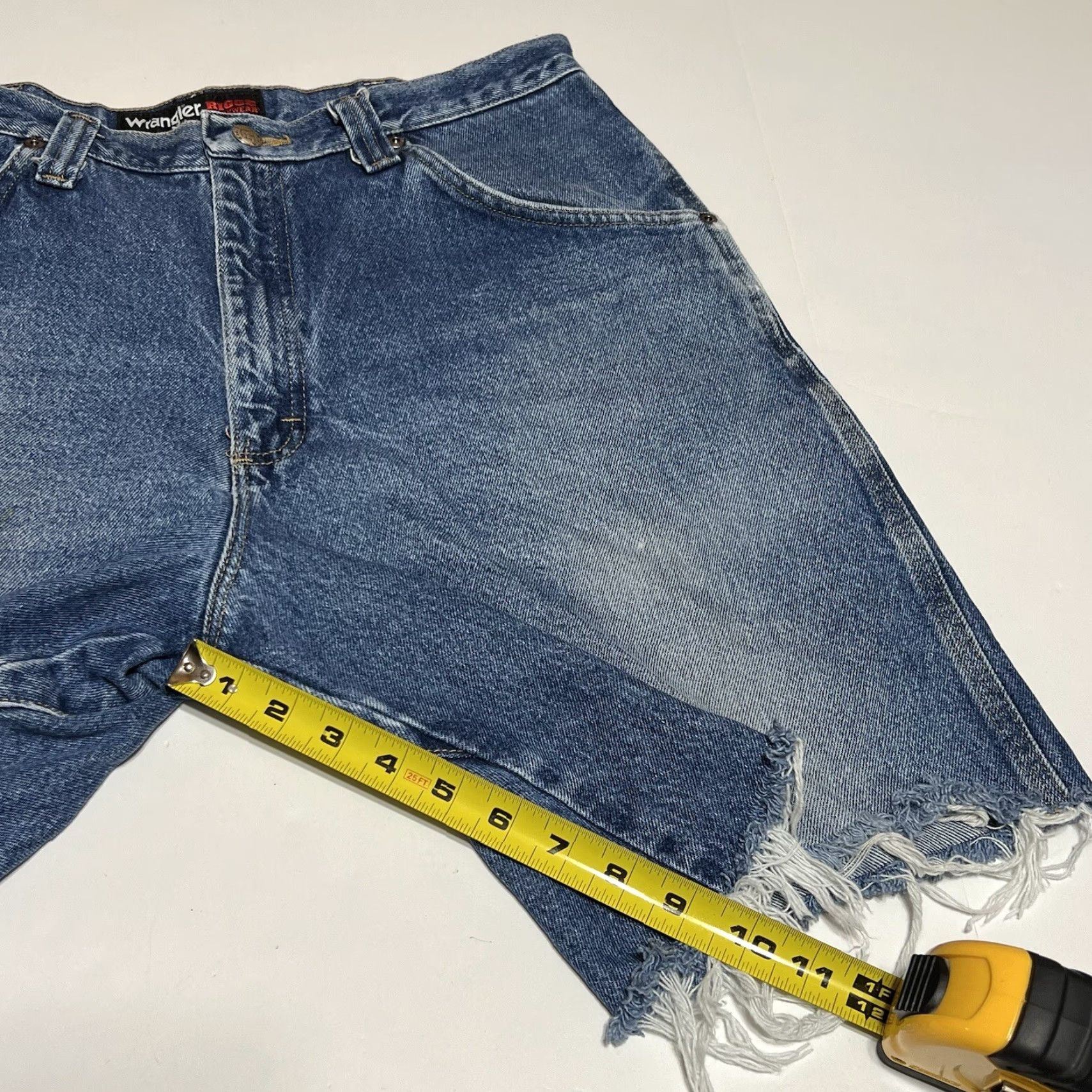 Wrangler Wrangler Riggs Workwear Carpenter Denim Cutoff Shorts Jorts Size 36 Disstressed - 5-Pocket Design, Hammer Loop, Denim, Blue, Men, Regular Fit Size US 36 / EU 52 - 5 Thumbnail