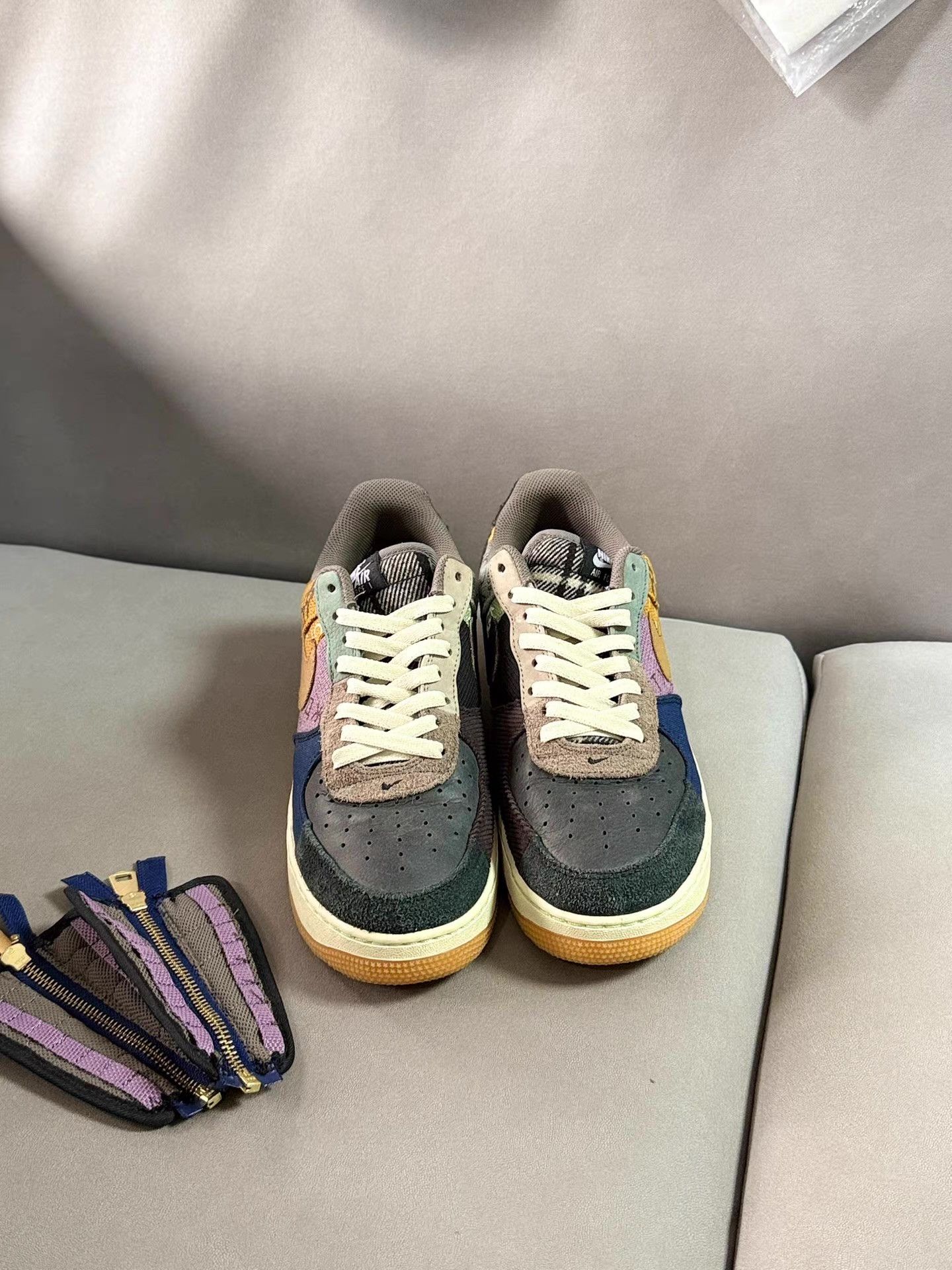 Nike Travis Scott x Nike Air Force 1 Low Cactus Jack Ｑ20 Size US 9 / EU 42 - 3 Thumbnail