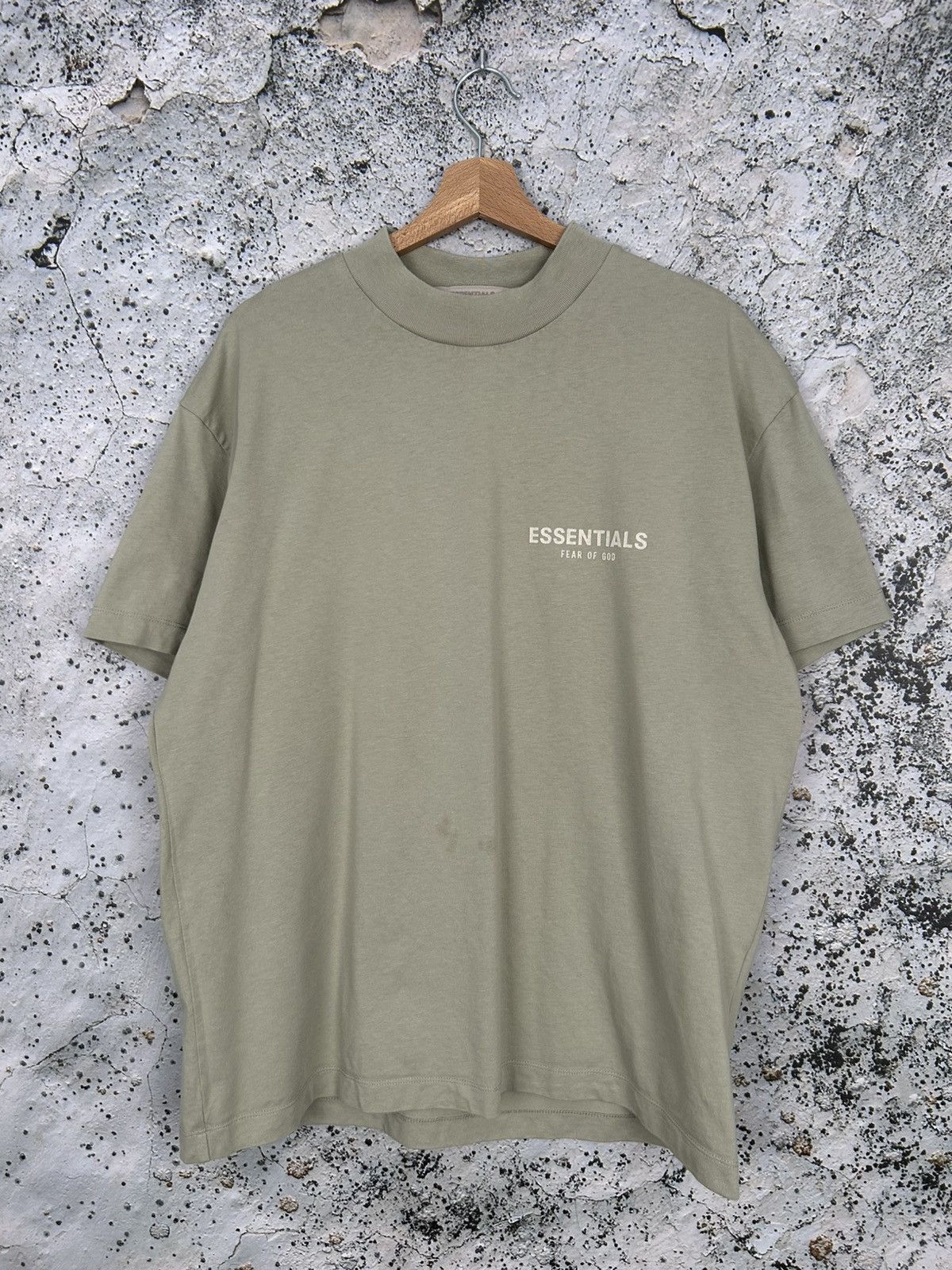 Essentials Fear Of God Essentials Green Beige Streetwear Baggy Tee Size US S / EU 44-46 / 1 - 1 Thumbnail