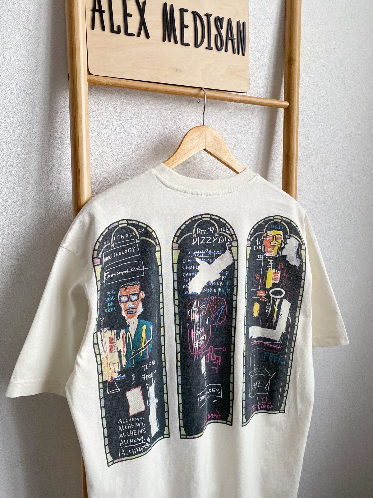 H&M × Jean-Michel Basquiat × Who Decides War WHO DECIDES WAR x BASQUIAT x H&M RELAXED FIT COTTON T-SHIRT Size US M / EU 48-50 / 2 - 7 Thumbnail