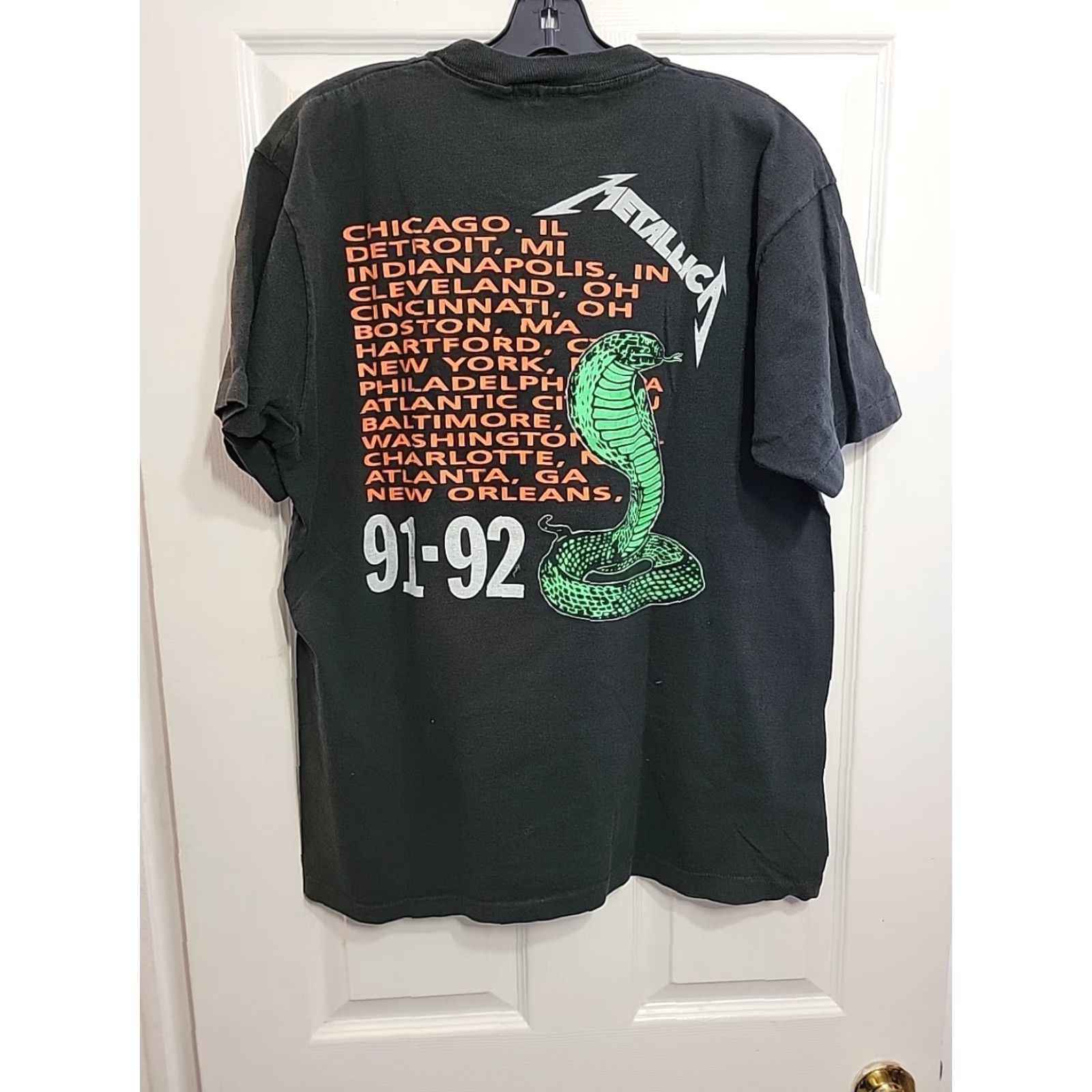 Vintage VINTAGE Metallica Shirt 1991 Black Short Sleeve Crew Neck XL Shirt Mens 90s Band Distressed Logo Size US XL / EU 56 / 4 - 4 Thumbnail