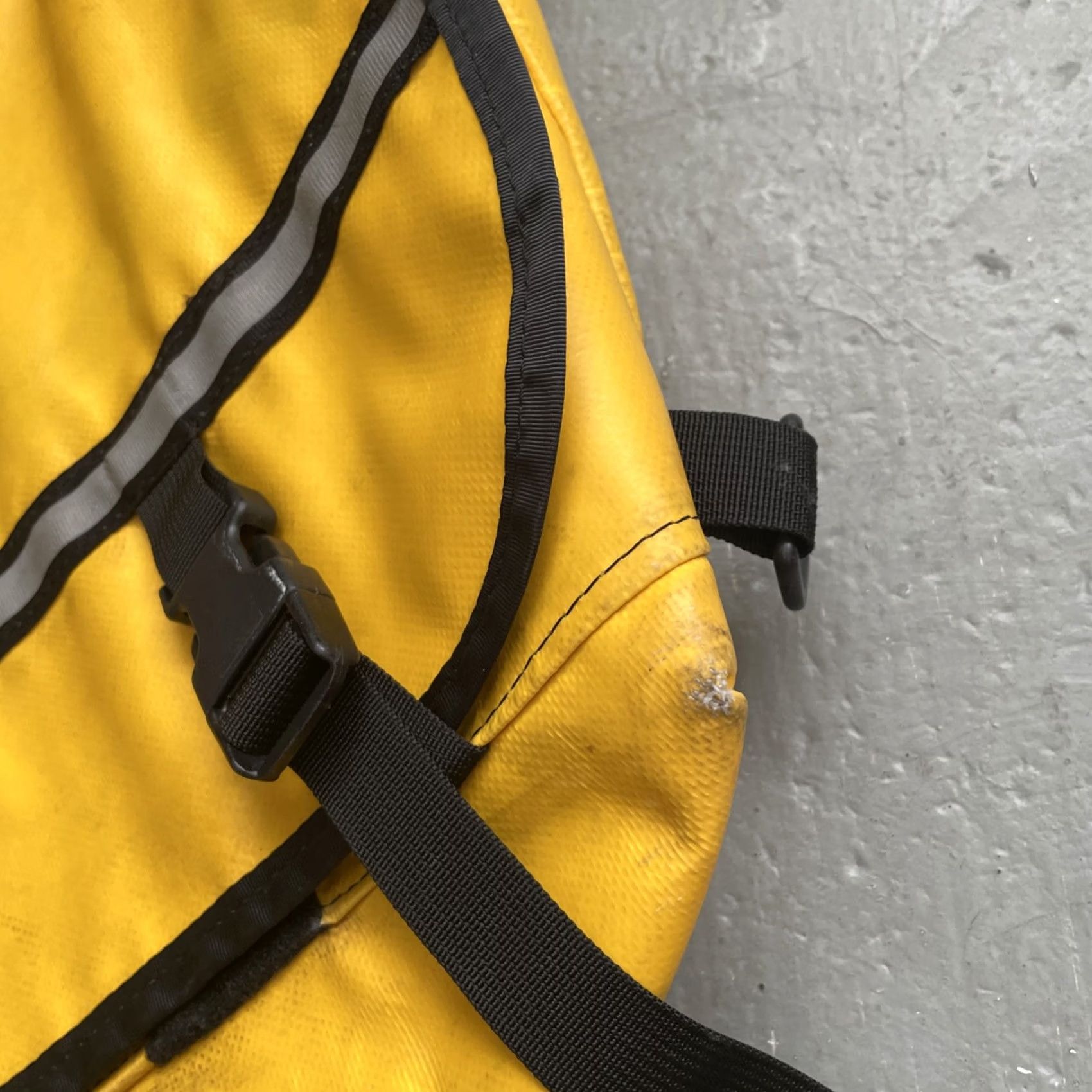 Vintage Chrome Industries Messenger Bag Yellow Usa Erik Zo 1st Gen 1990s, Men's — image 4 of 6