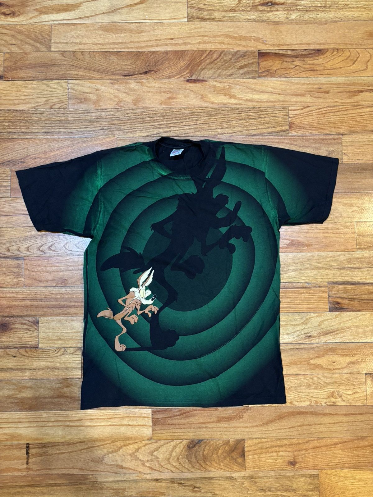 Vintage Vintage Wile E. Coyote Looney Toons Shirt Size US L / EU 52-54 / 3 - 1 Thumbnail