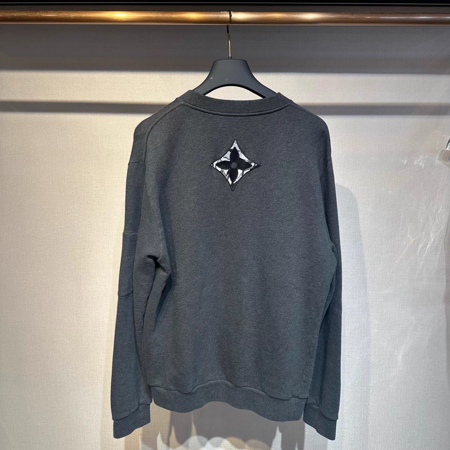 Louis Vuitton LV SS24 Gray Logo Embroidery Zip Sweatshirt XL New Size US XL / EU 56 / 4 - 4 Thumbnail