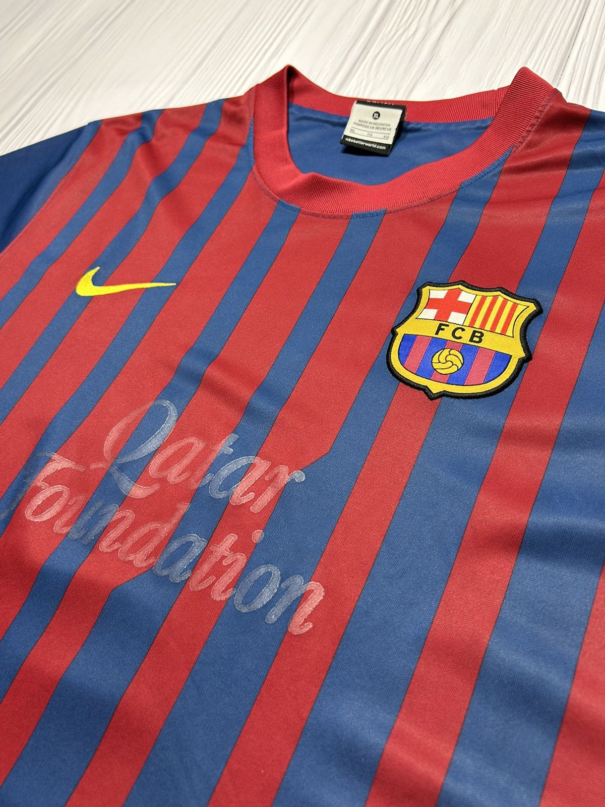 Nike Vintage F.C. Barcelona 2011-12 Nike Soccer Jersey T-Shirt Size US XL / EU 56 / 4 - 7 Thumbnail