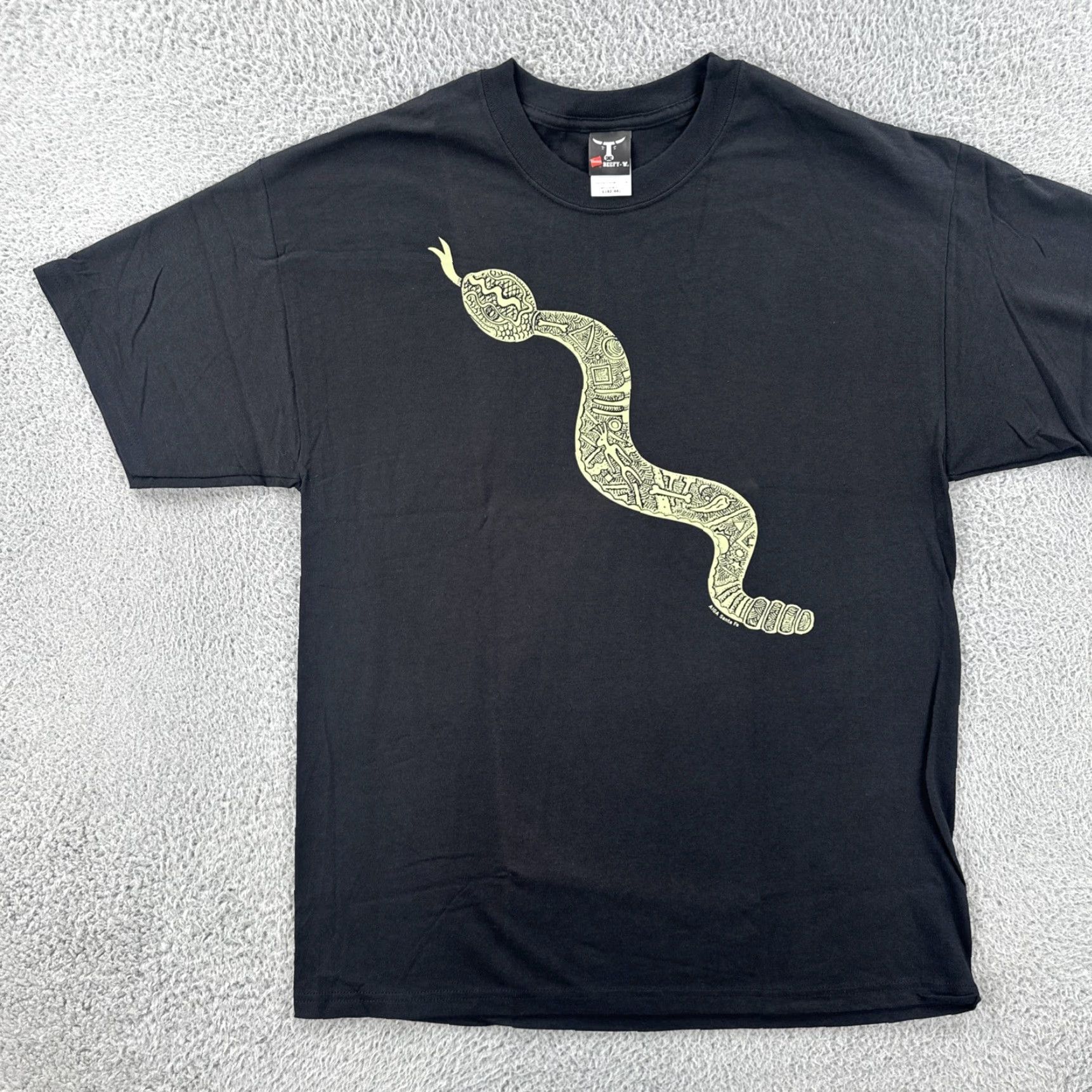 Hanes VINTAGE Hanes Beefy-T Shirt Mens Large Black Graphic Print Rattlesnake Art Short Sleeve Crew Neck All Seasons Boys Mens Size US L / EU 52-54 / 3 - 3 Thumbnail