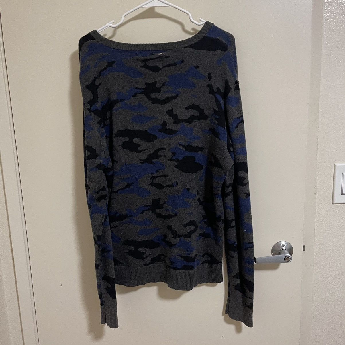 American Rag American Rag CIE Grey & Blue Camouflage Crewneck Sweatshirt Size US M / EU 48-50 / 2 - 2 Thumbnail