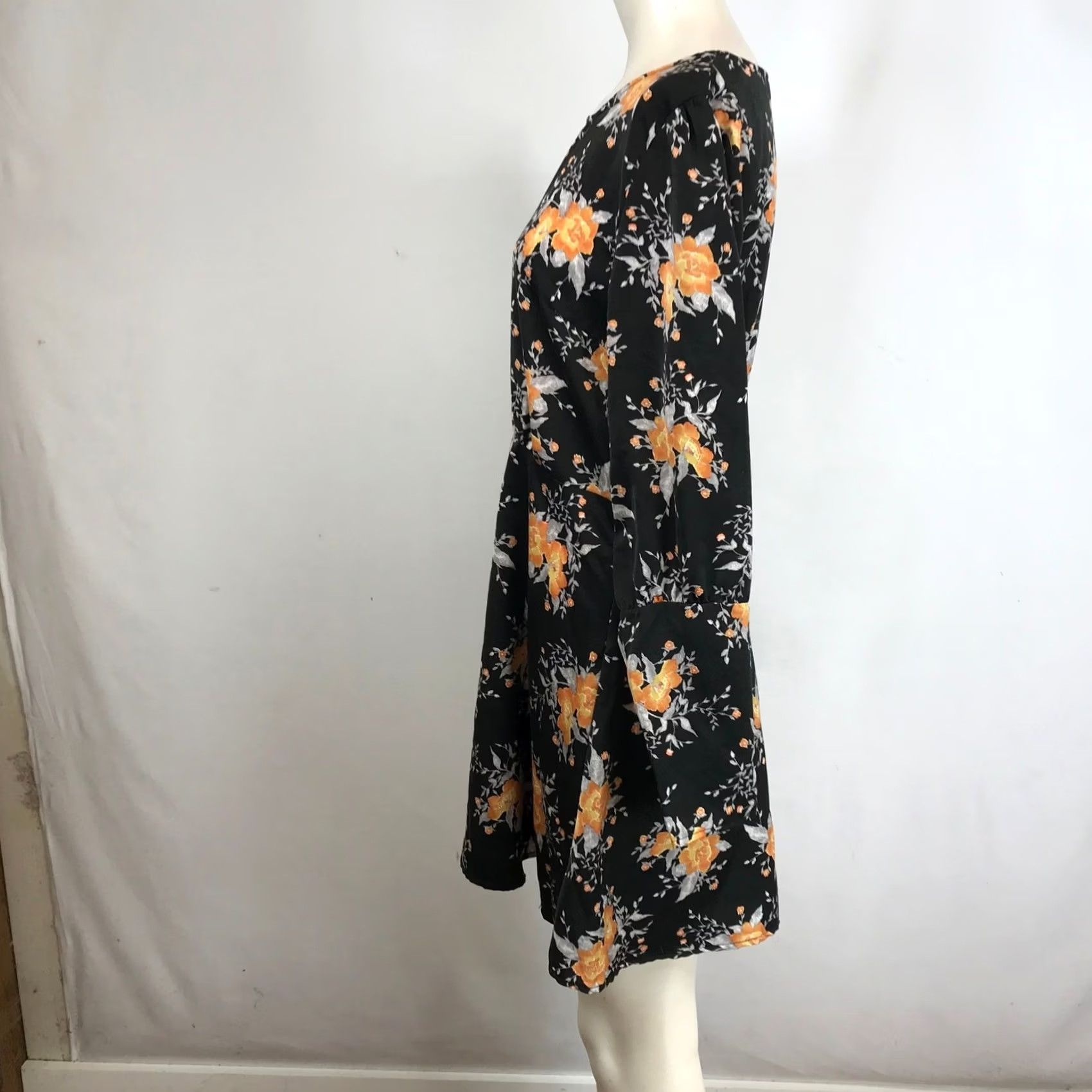 Free People Free People Dress Floral Long Sleeve Knee Length Black Orange A-Line 10 Womens Size L / US 10 / IT 46 - 6 Thumbnail