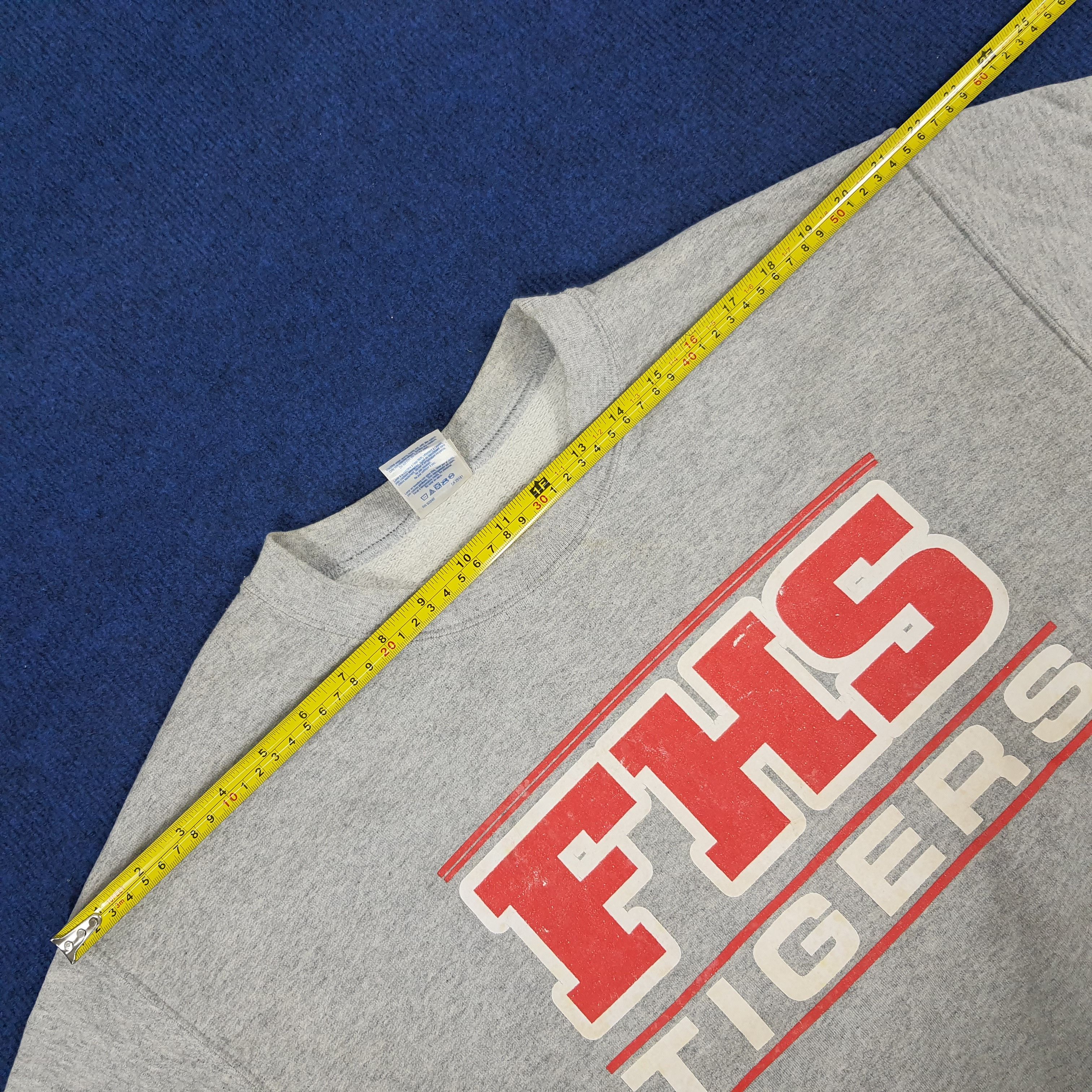 Vintage Vintage FHS Tigers Athletics Sweatshirts Size US M / EU 48-50 / 2 - 9 Thumbnail